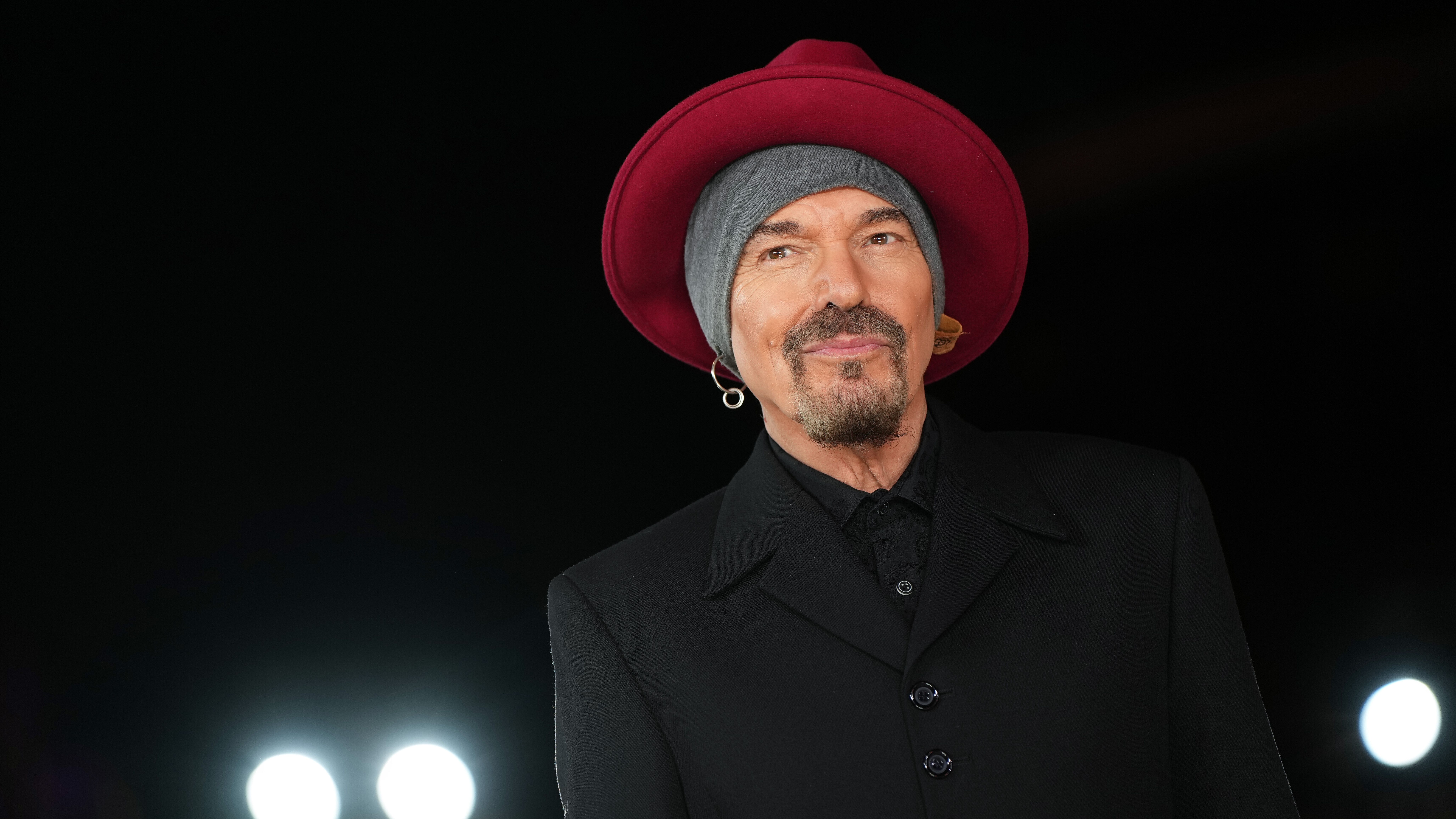 How old is Billy Bob Thornton?
