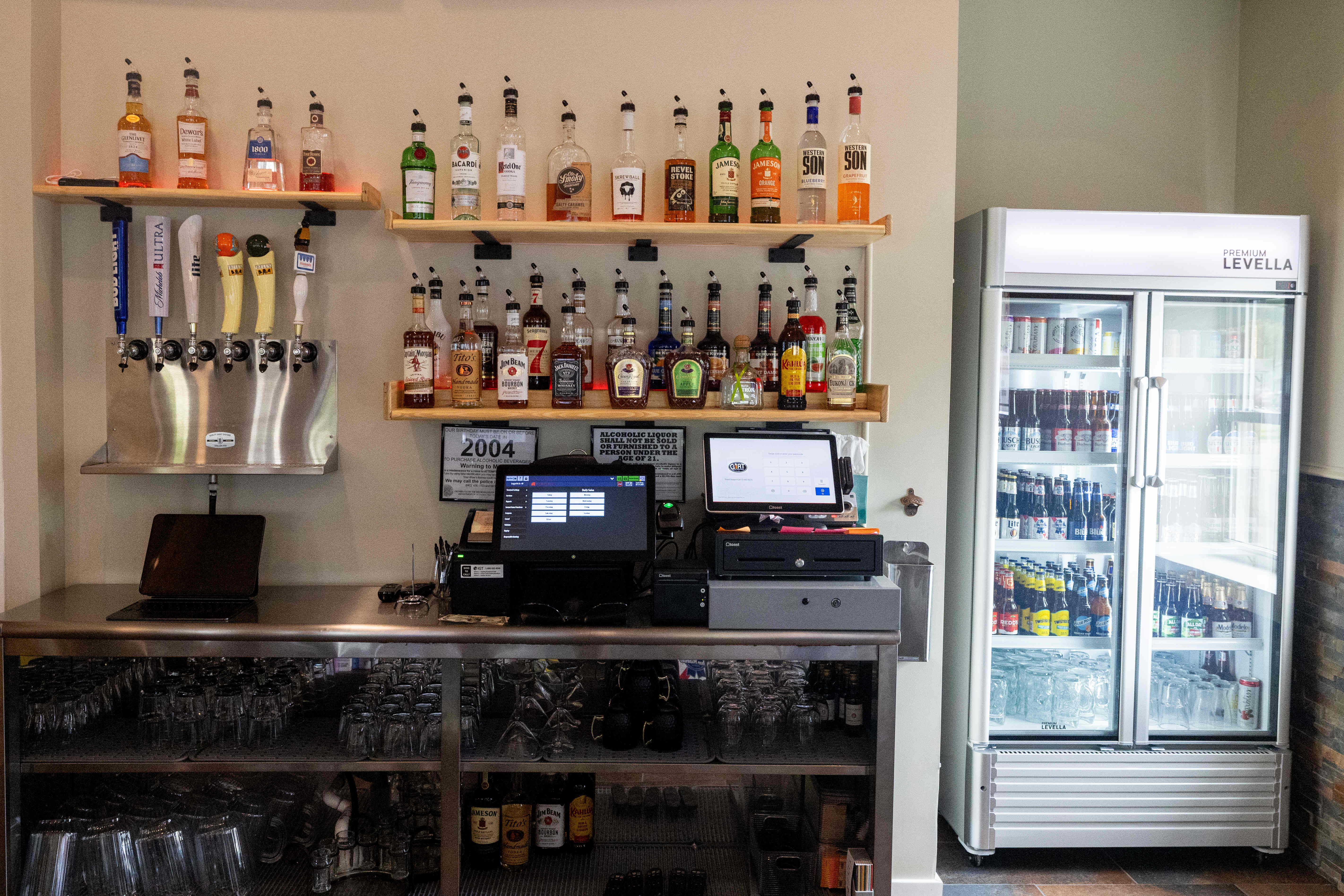 Michigan's Best Local Eats: Gull Road Tavern - mlive.com