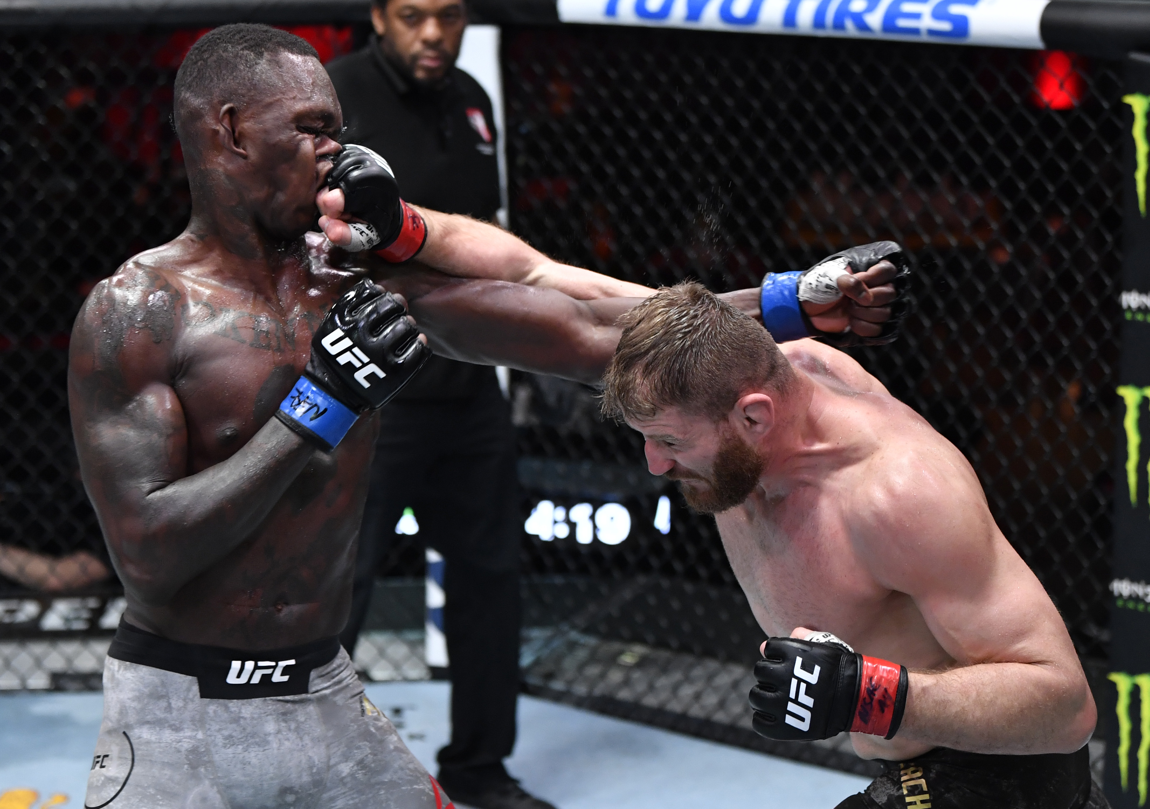 Jan Blachowicz outclasses Israel Adesanya at UFC 259: Fight card results,  video highlights, complete recap (3/6/2021) - oregonlive.com