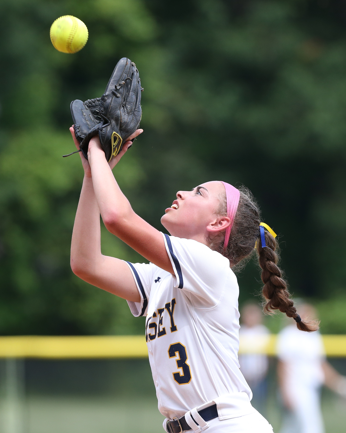 Softball Ramsey vs Lakeland in NJSIAA N1G2 quarterfinals.