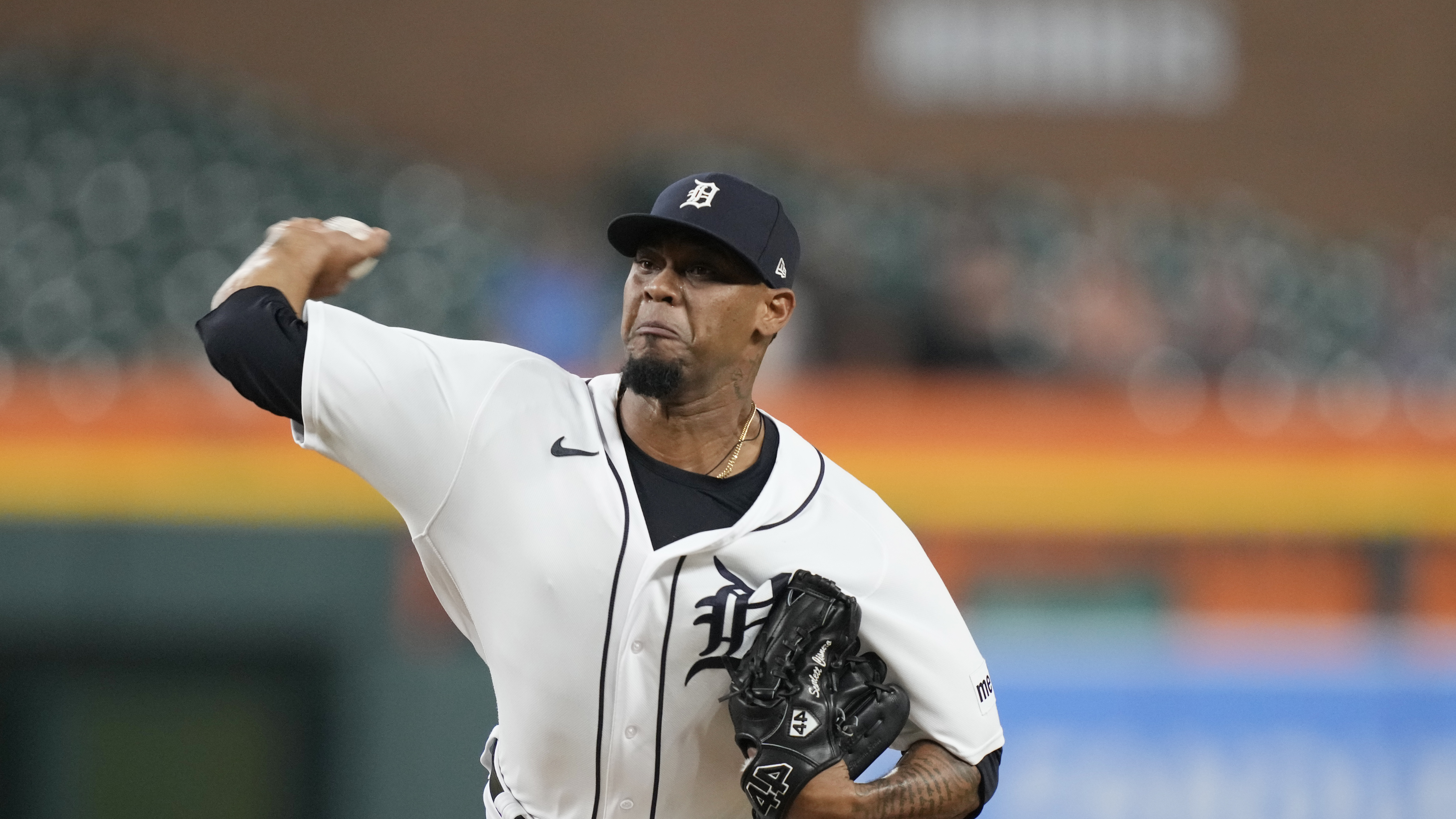 In baseball wilderness for years, Tigers' Jose Cisnero never gave up on  return 