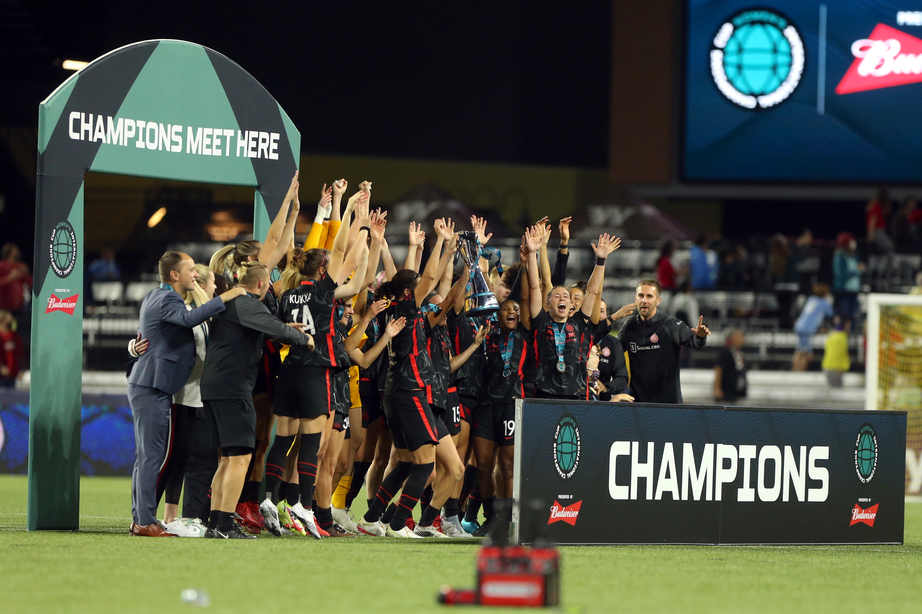 Portland Thorns Defeat Olympique Lyonnais 1 0 To Win Women S International Champions Cup Final Video Highlights Live Updates Recap Oregonlive Com