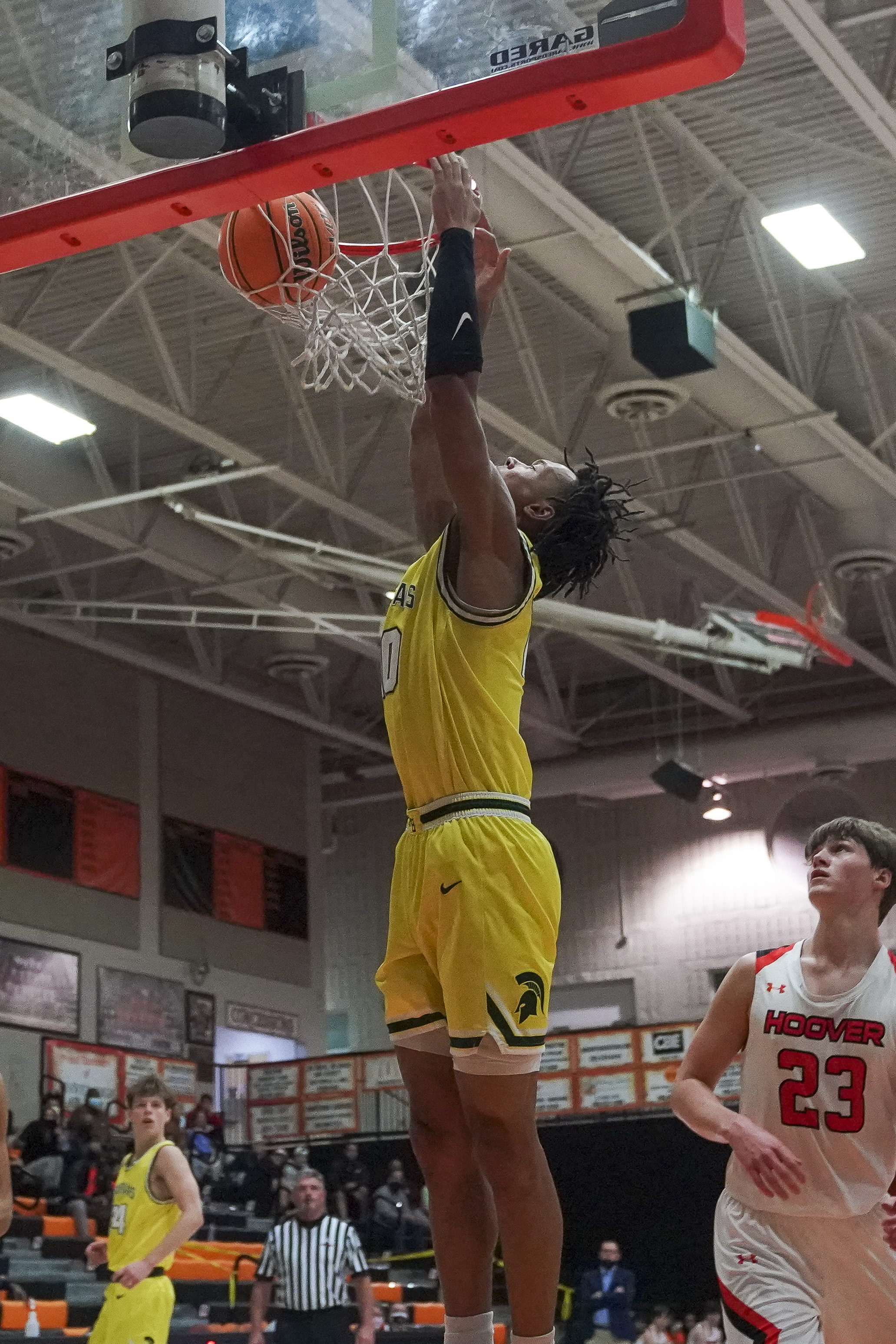 Mountain Brook vs. Hoover boys basketball - al.com