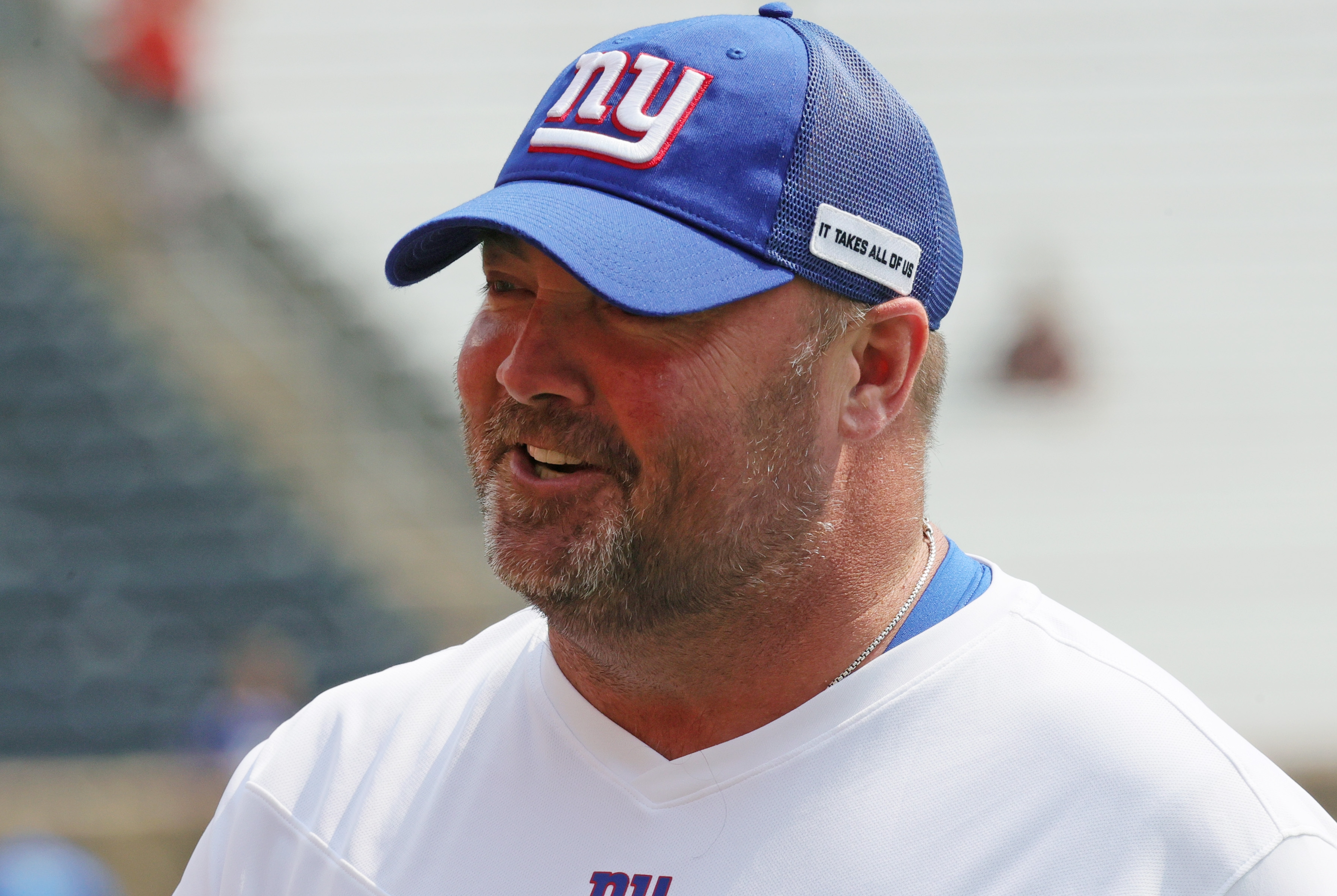 New York Giants head coach told to quit after disaster start to