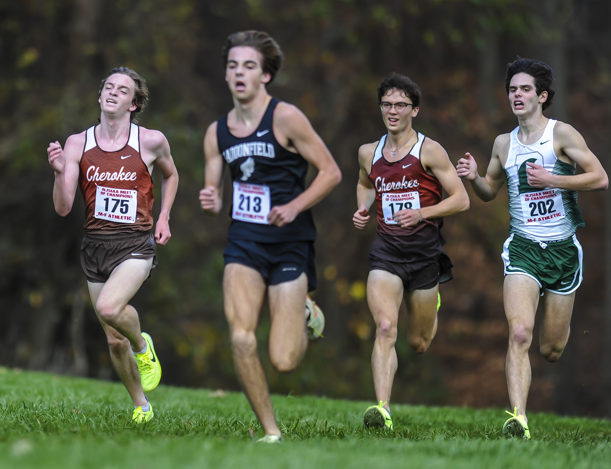 WOMEN'S CROSS COUNTRY SET PERSONAL BESTS AT METS CHAMPIONSHIPS