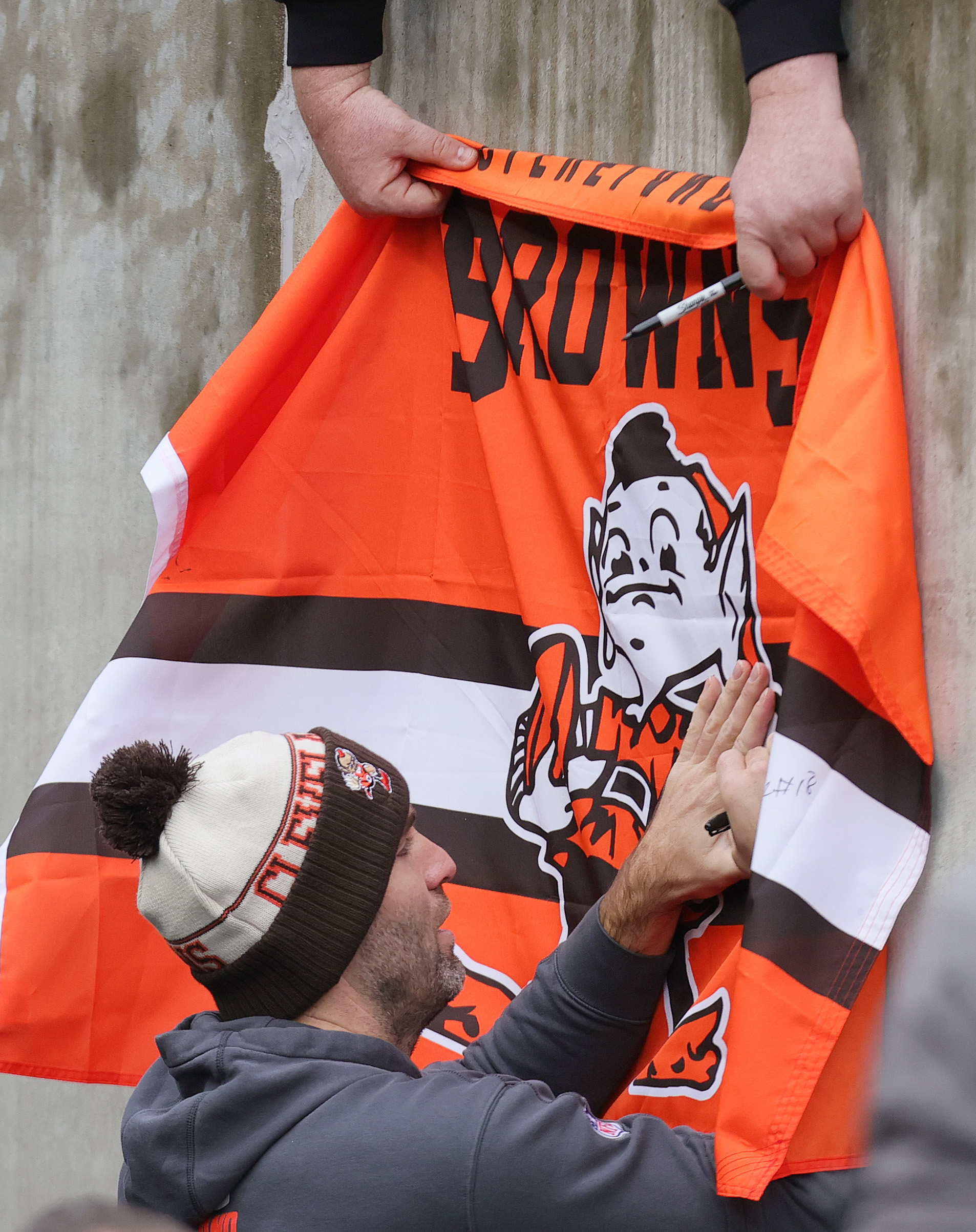 Top-rated Cleveland Browns men's apparel to sport during NFL playoffs 