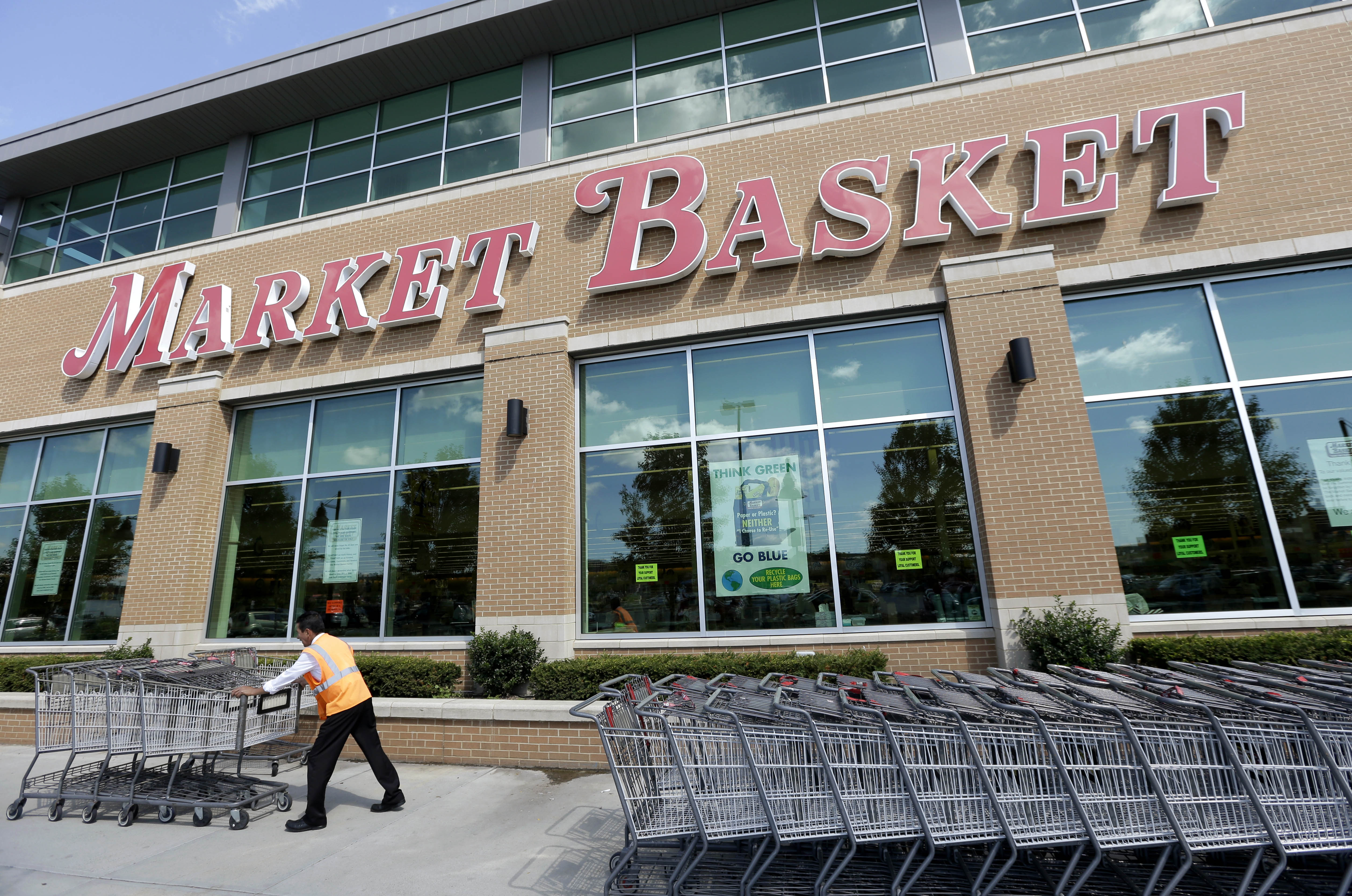 Market Basket opens location in Shrewsbury on Friday A look inside before  opening