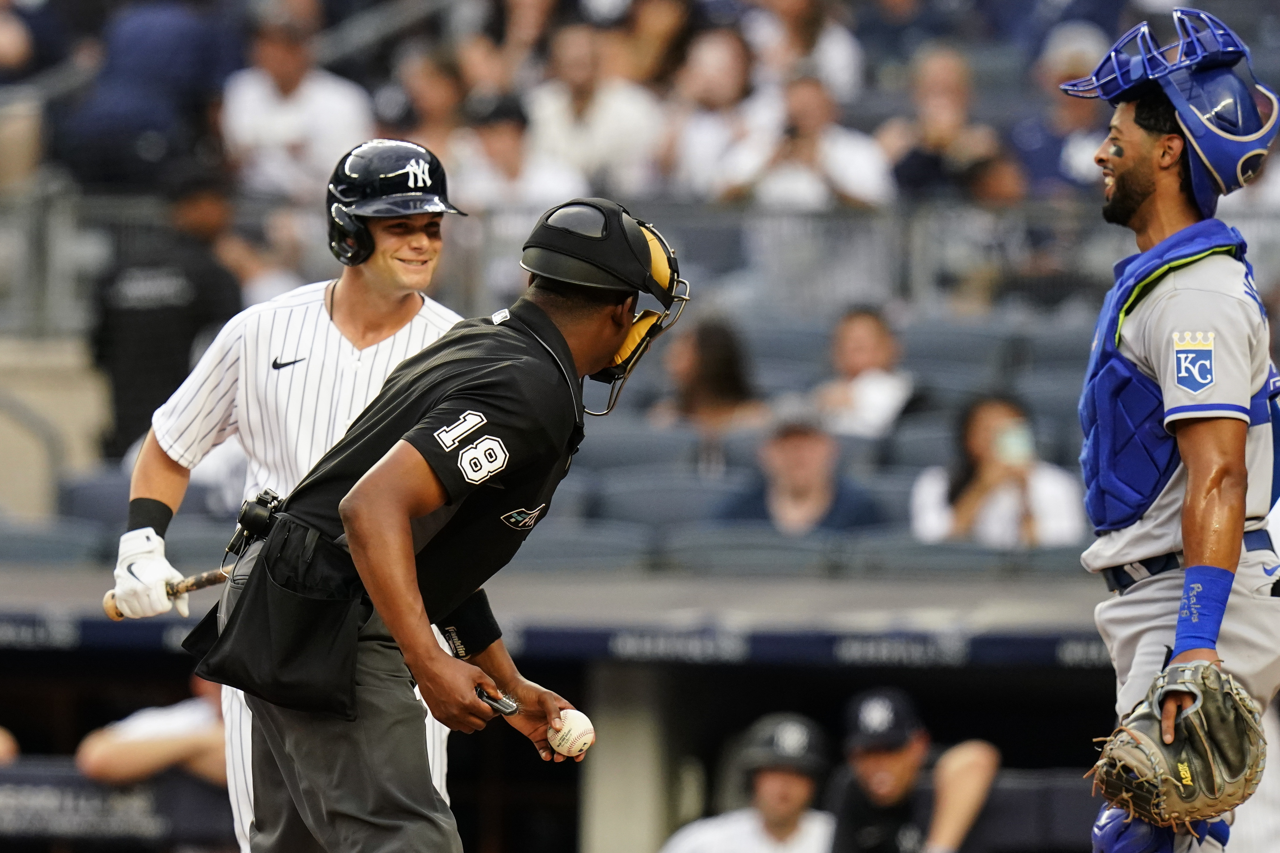 Aaron Judge's walk off saves Yankees in win over Royals