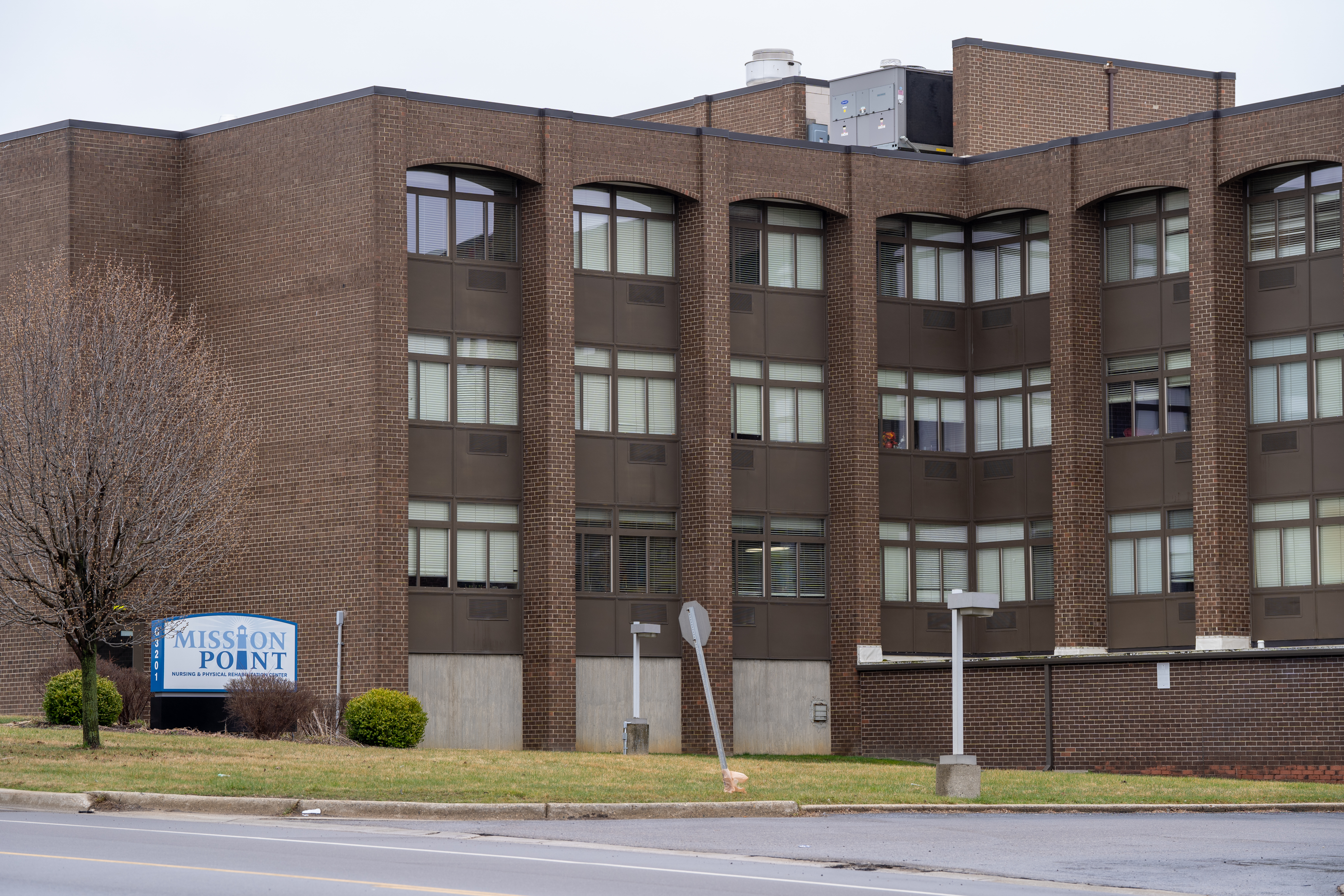 Bootstrap via serper_images (https://www.mlive.com/news/2025/11/troubled-michigan-nursing-homes-sold-off-for-10-plus-debts.html)