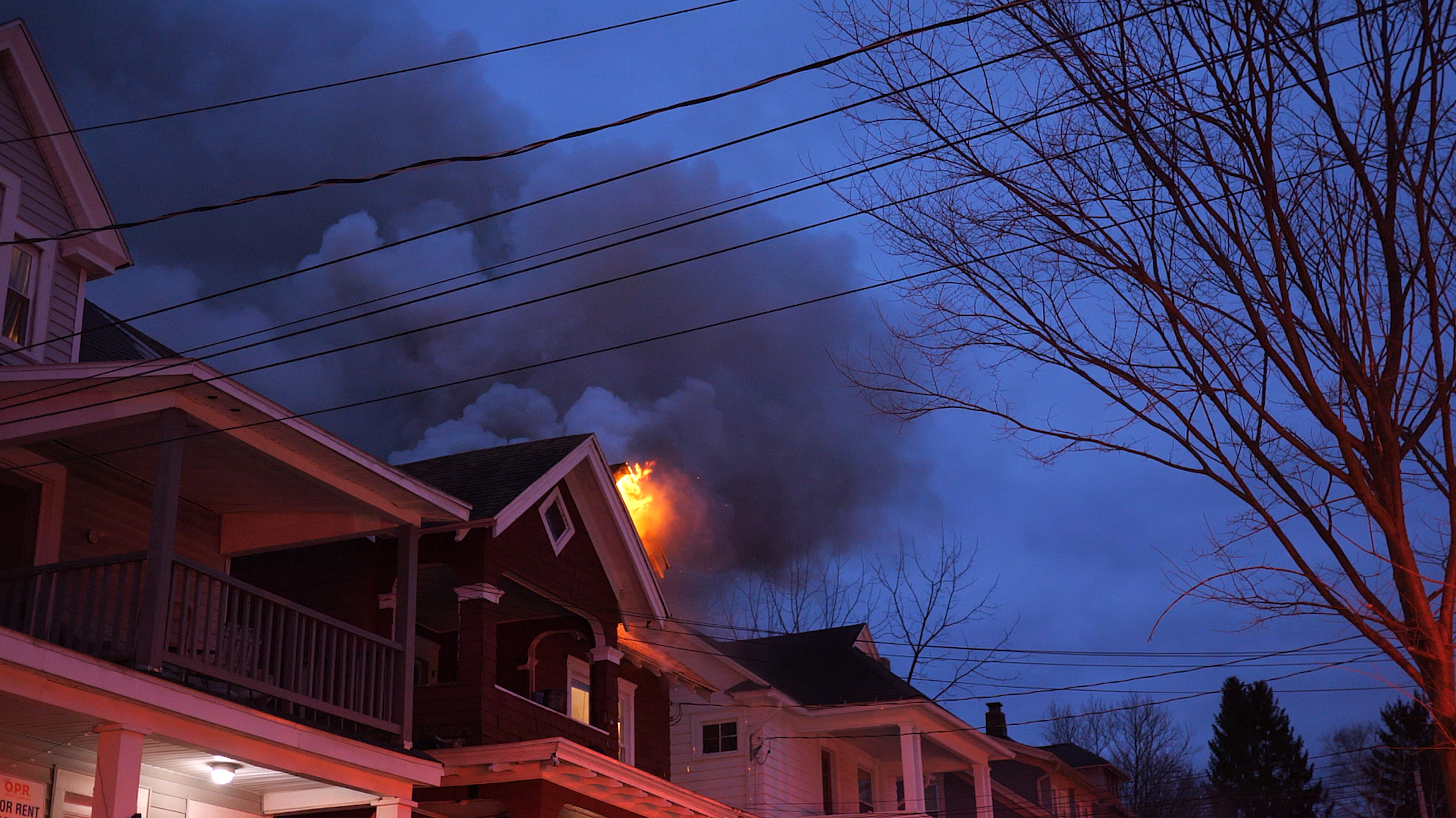 Syracuse firefighters battle 2 house fires - syracuse.com