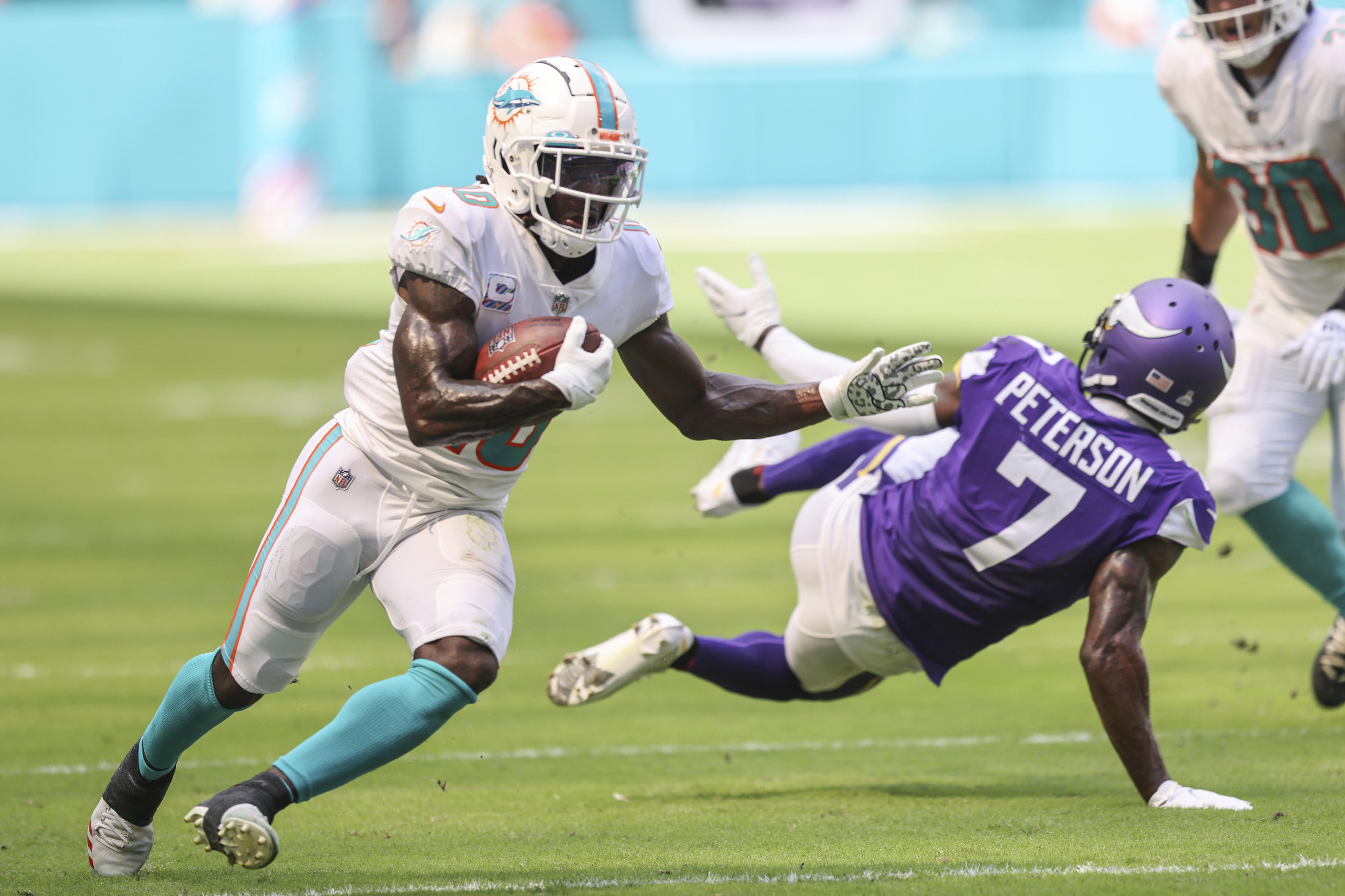 Dolphins hold off Steelers for 1st 'Sunday Night Football' win