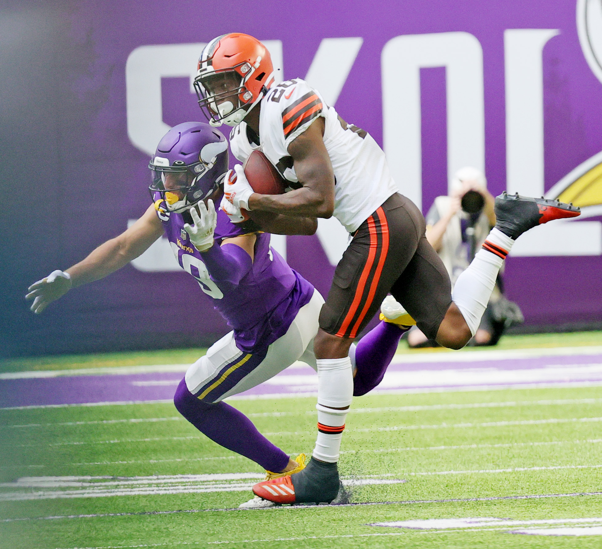 In Stefanski's return, Browns defense dominates Vikings 14-7 - The