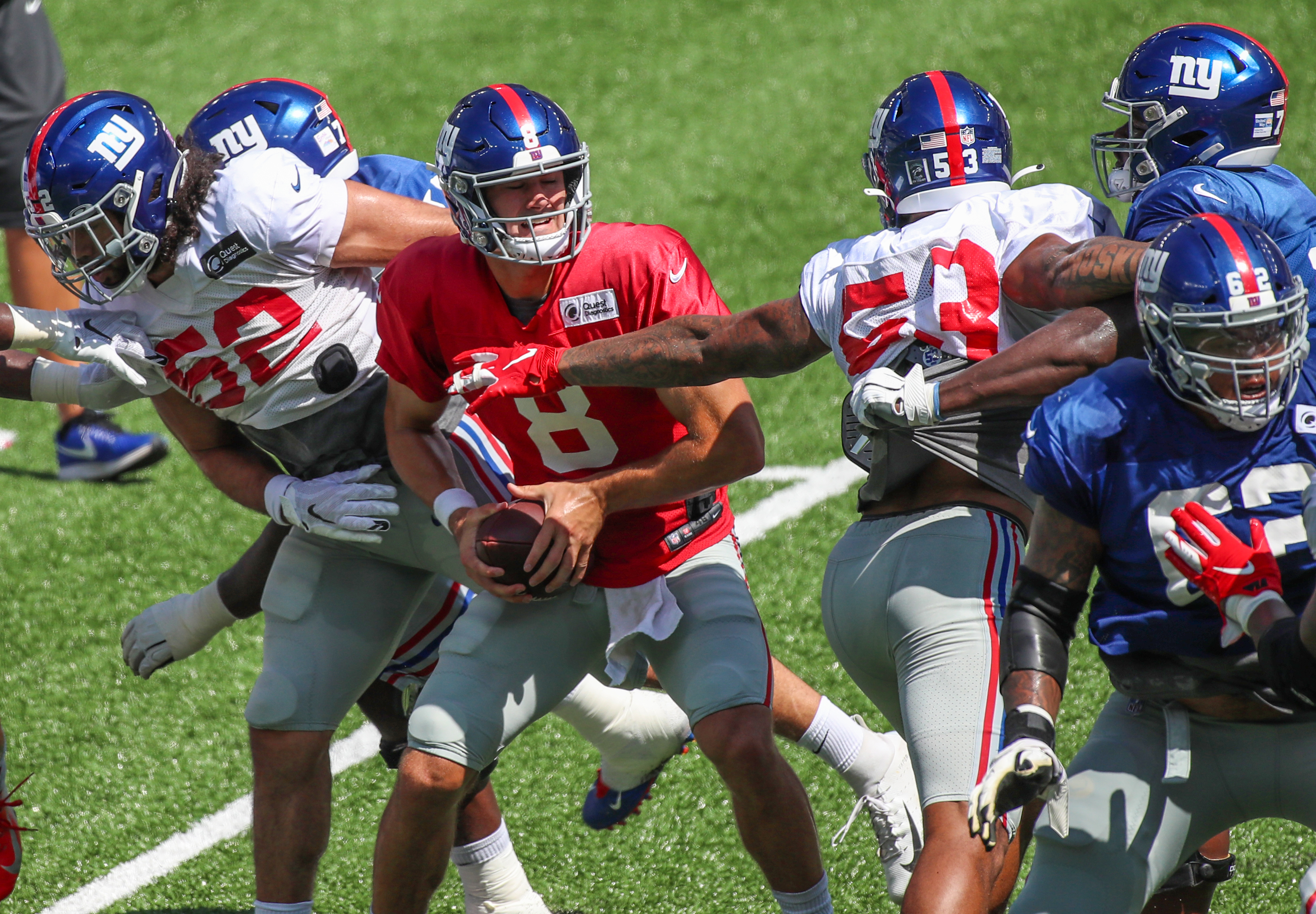 New York Giants: Golden Tate, Blake Martinez leave practice with injuries