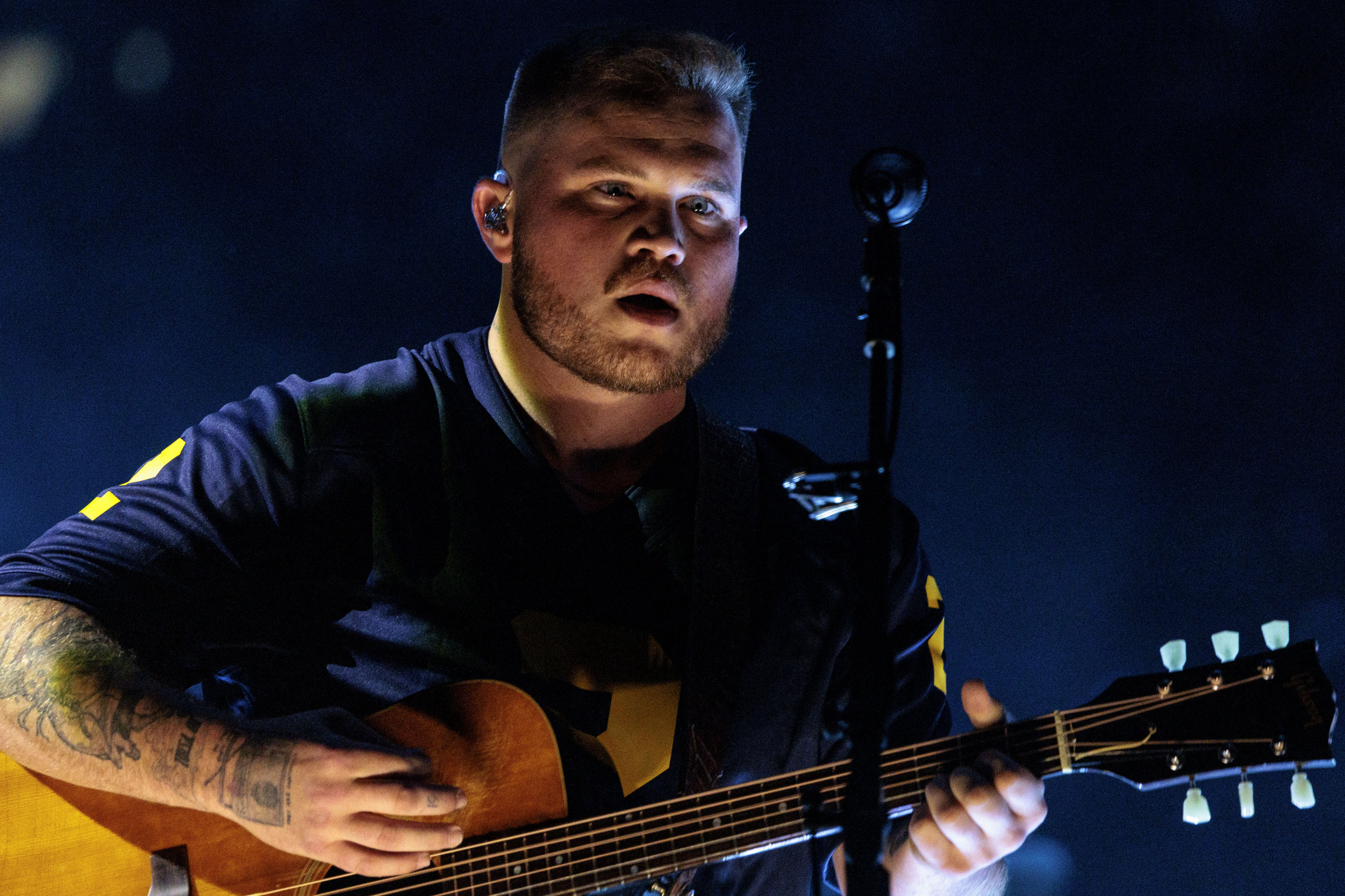 Zach Bryan, John Mayer concert packs Michigan Stadium with record