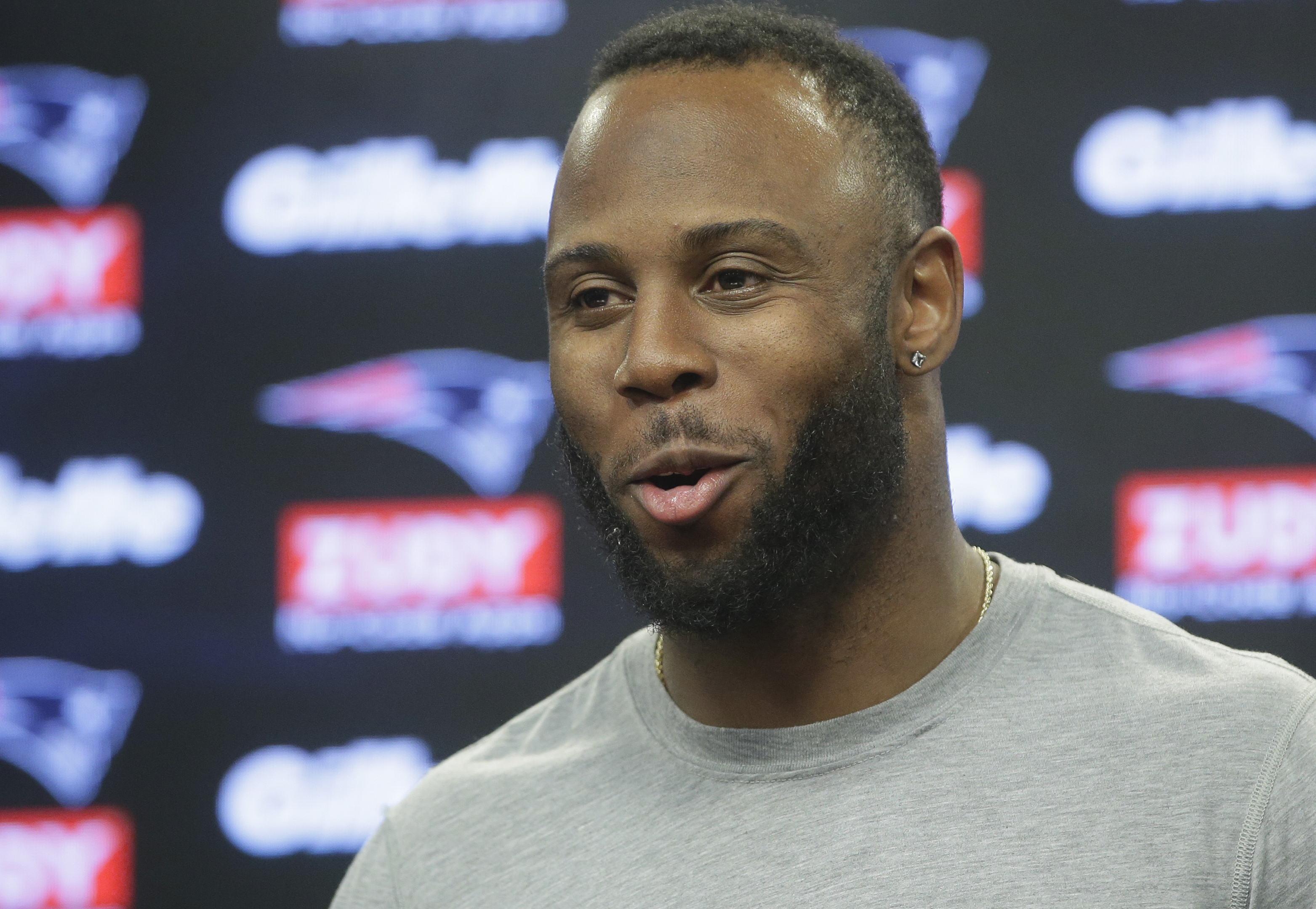 Patriots' Tom Brady still hasn't found jersey, says James White should be  MVP