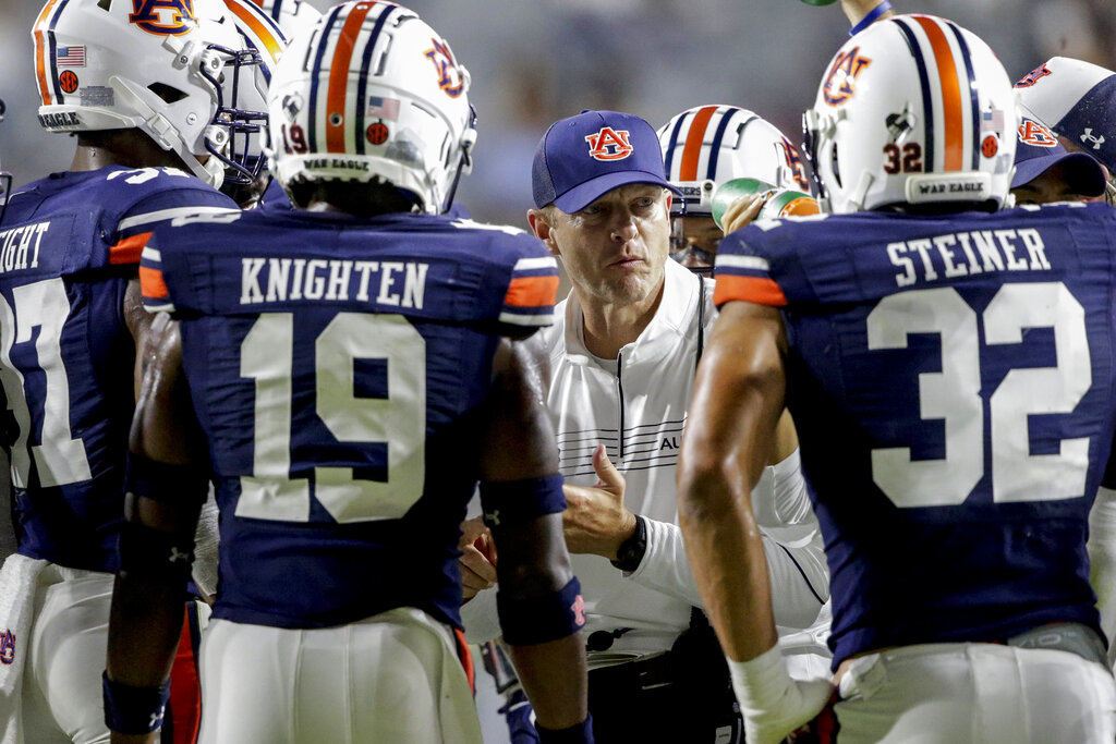 Banged-up receiving corps floundered, but the Auburn offense