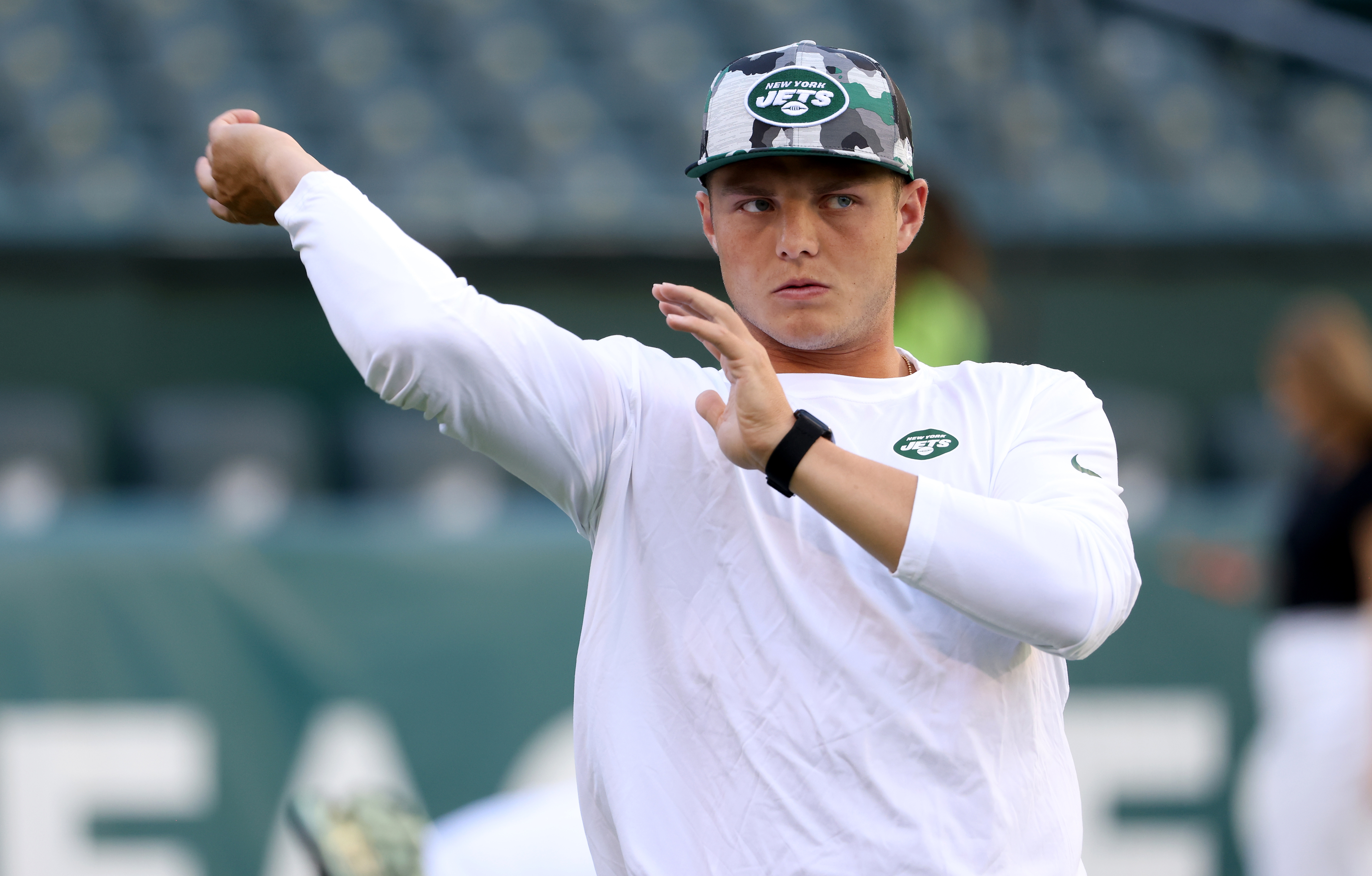 Jets QB Wilson injures knee in preseason game against Eagles