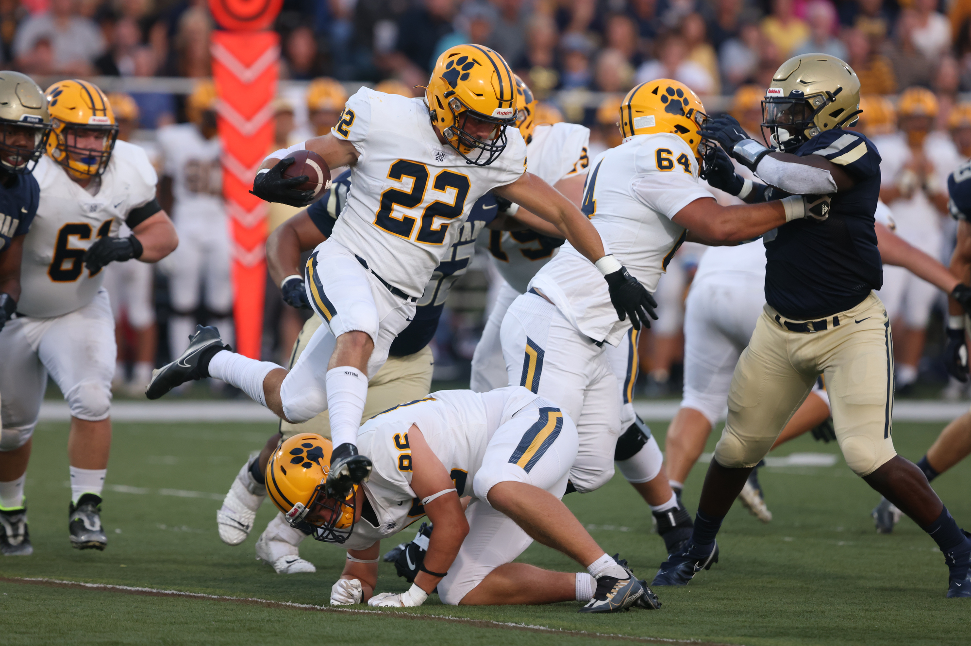 Cleveland St.Ignatius stuns Archbishop Hoban with game-winning kick six