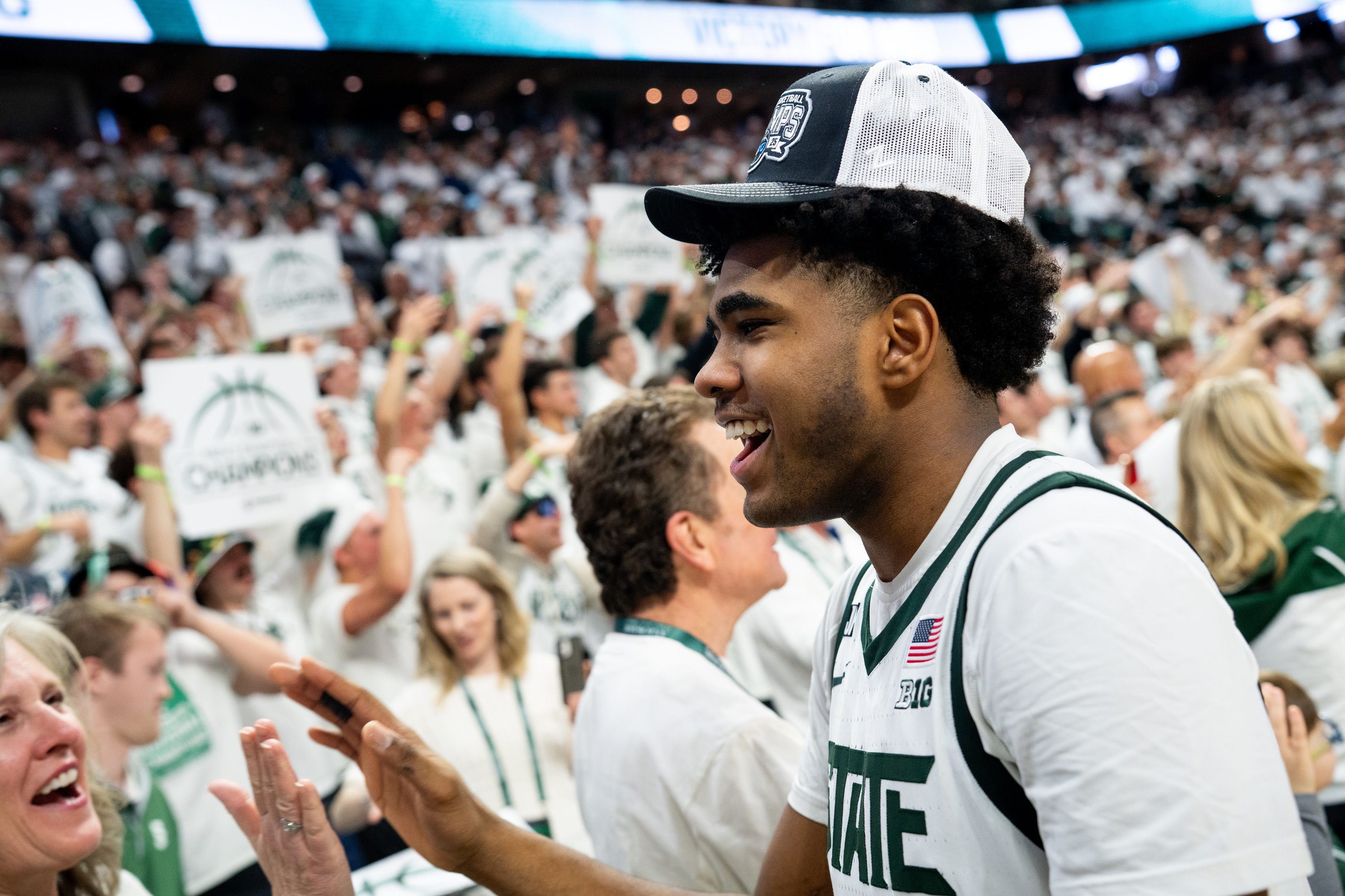 No. 8 Michigan State hosts No. 17 Michigan in final game of regular ...