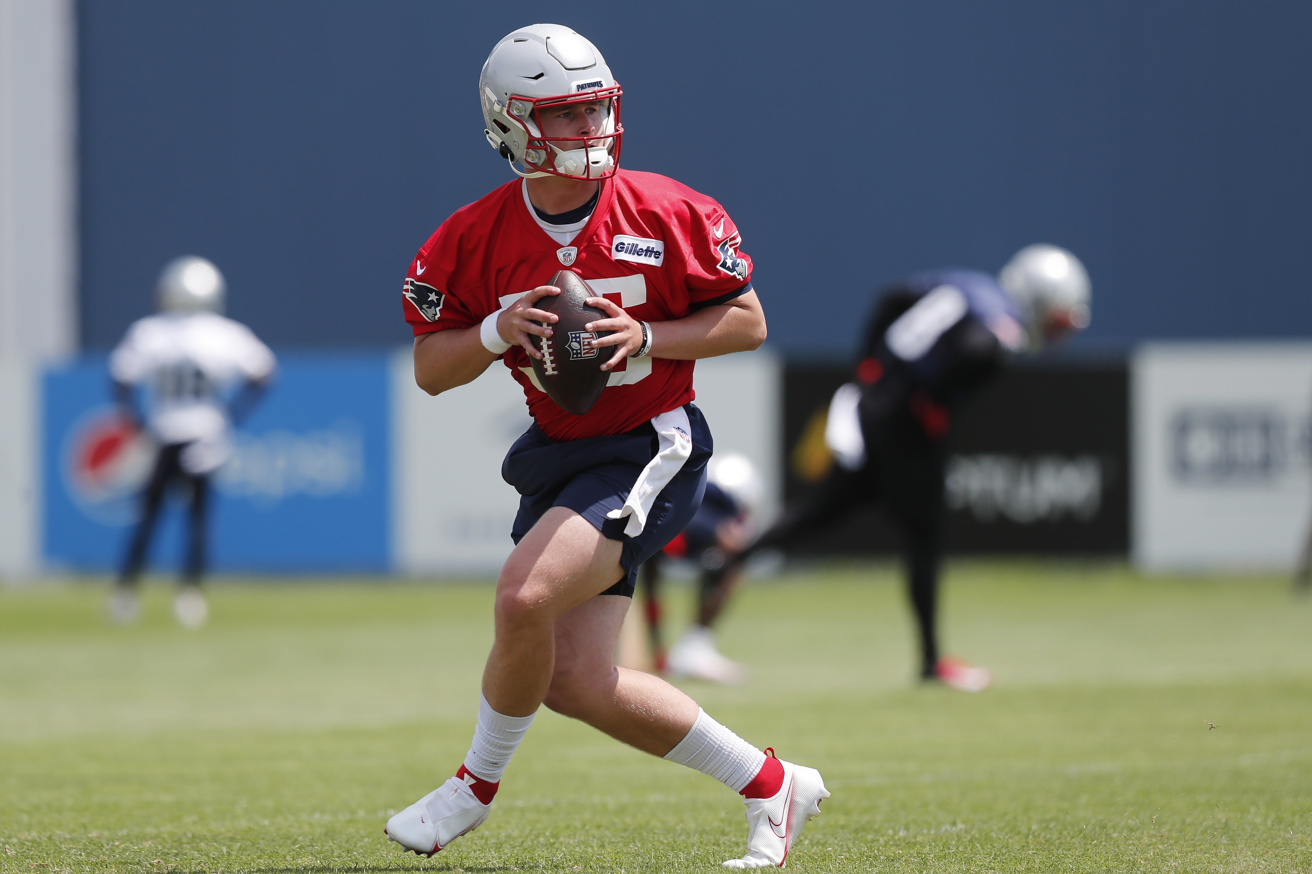 With Mac Jones injured, will Bailey Zappe get a chance as Patriots QB?  (Mailbag) 