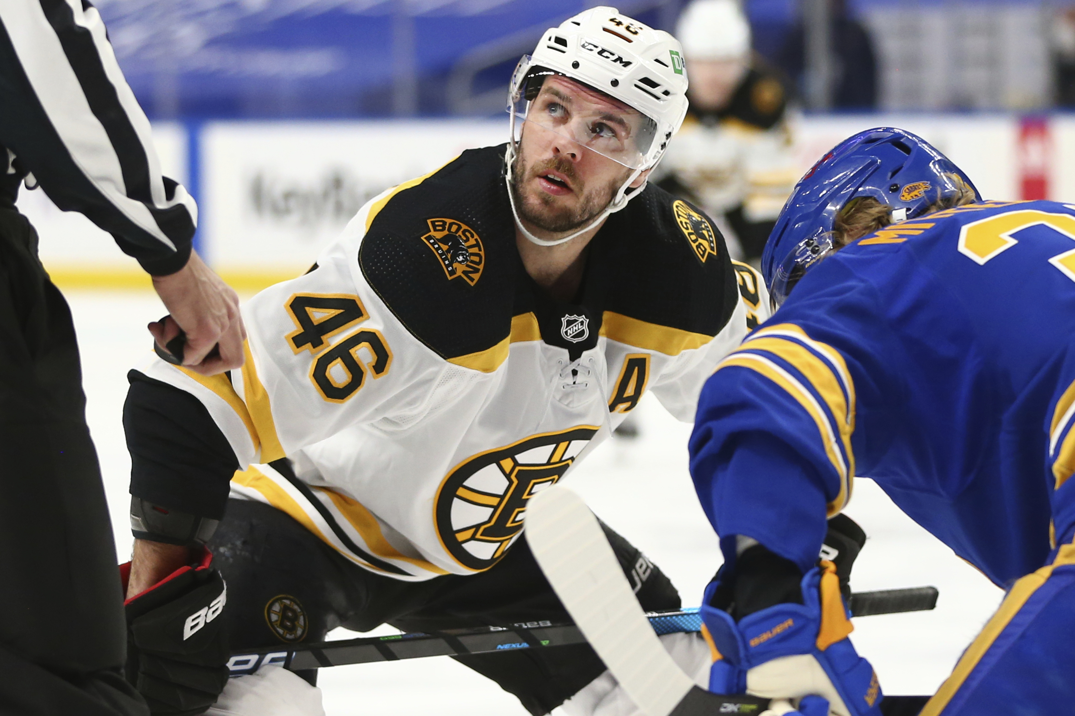 Boston Bruins, David Krejci agree to contract