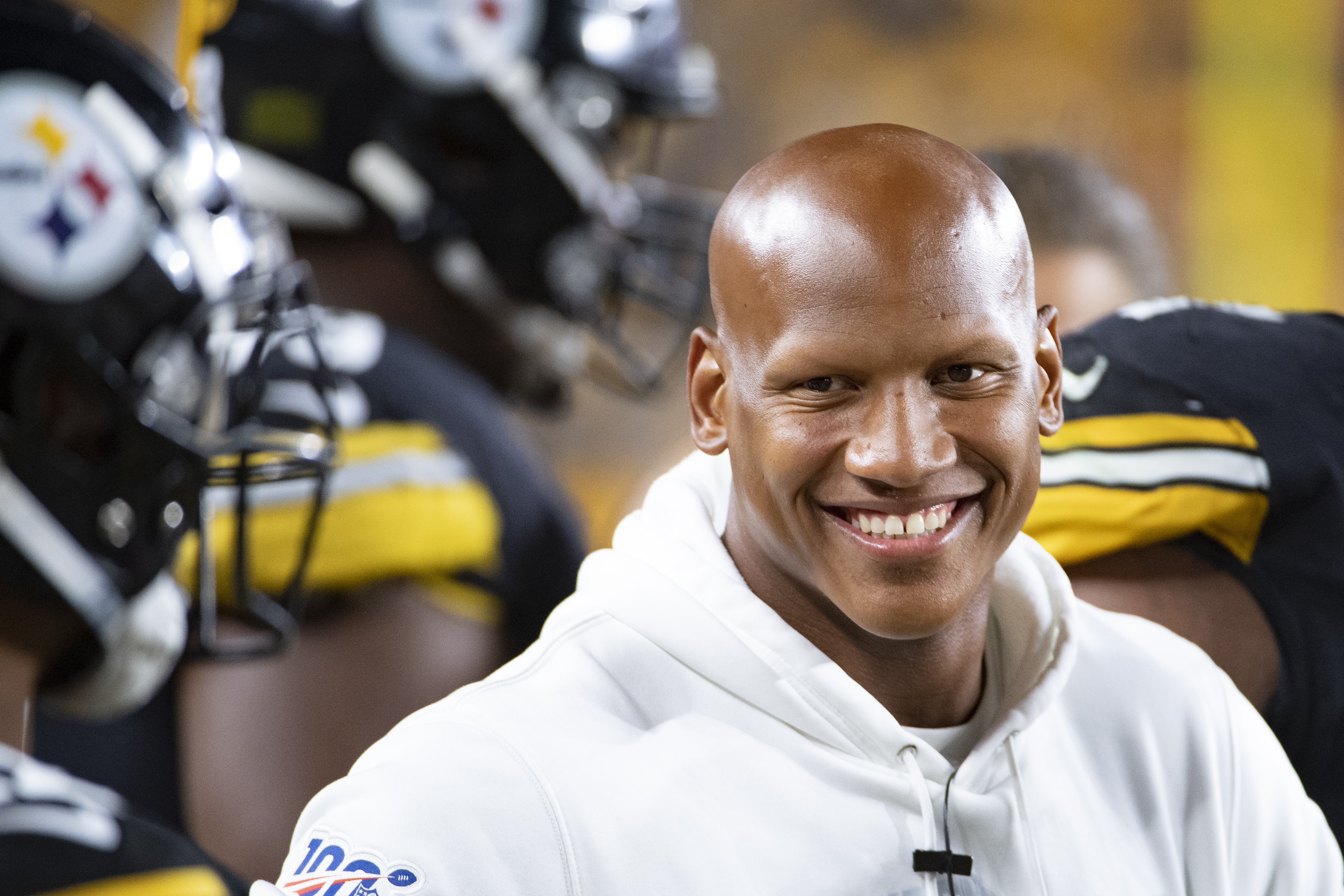 Pittsburgh Steelers LB Ryan Shazier announces retirement from NFL 