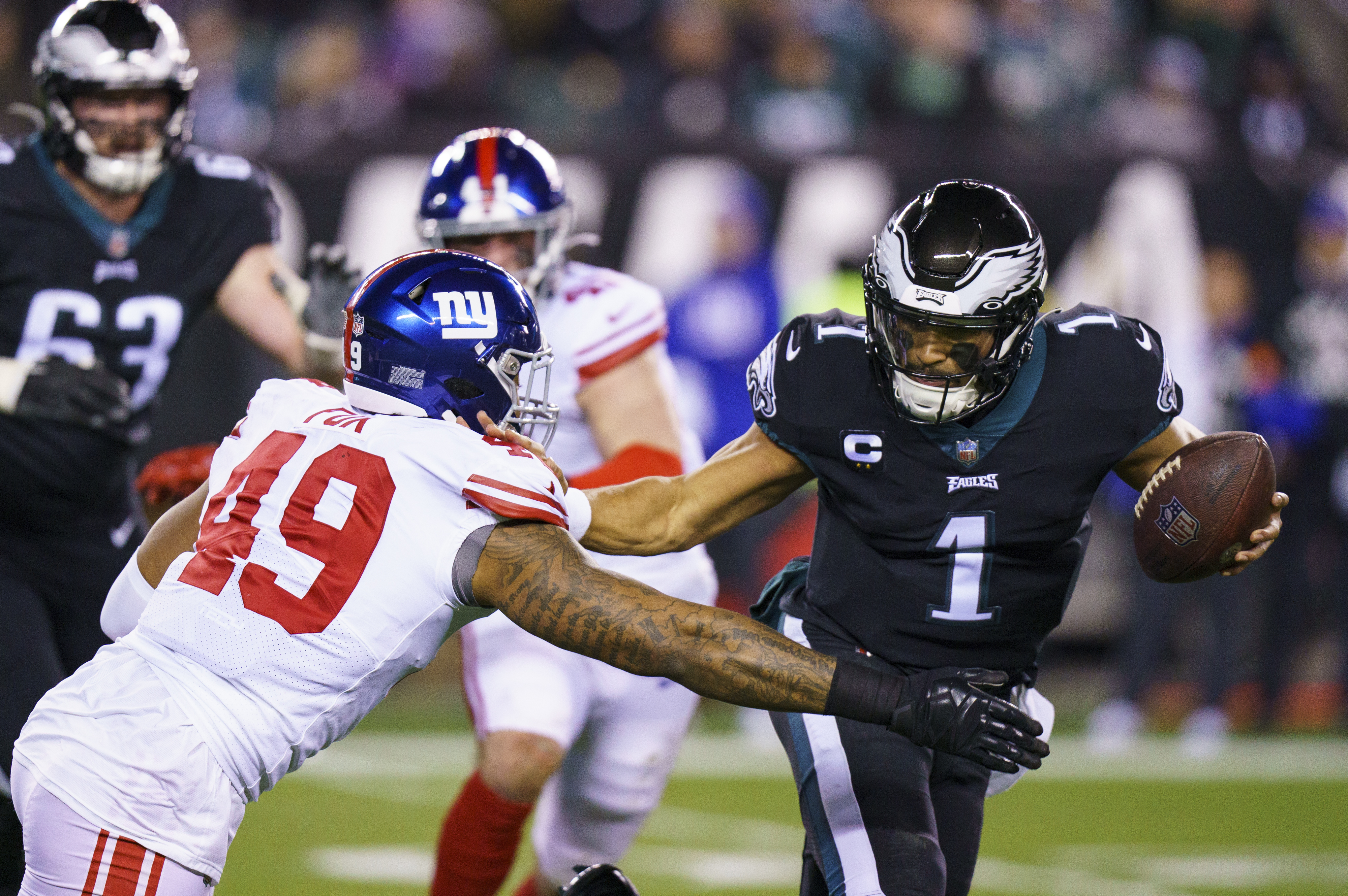 Eagles clinch the NFC East after 22-16 win over the Giants in Week 18