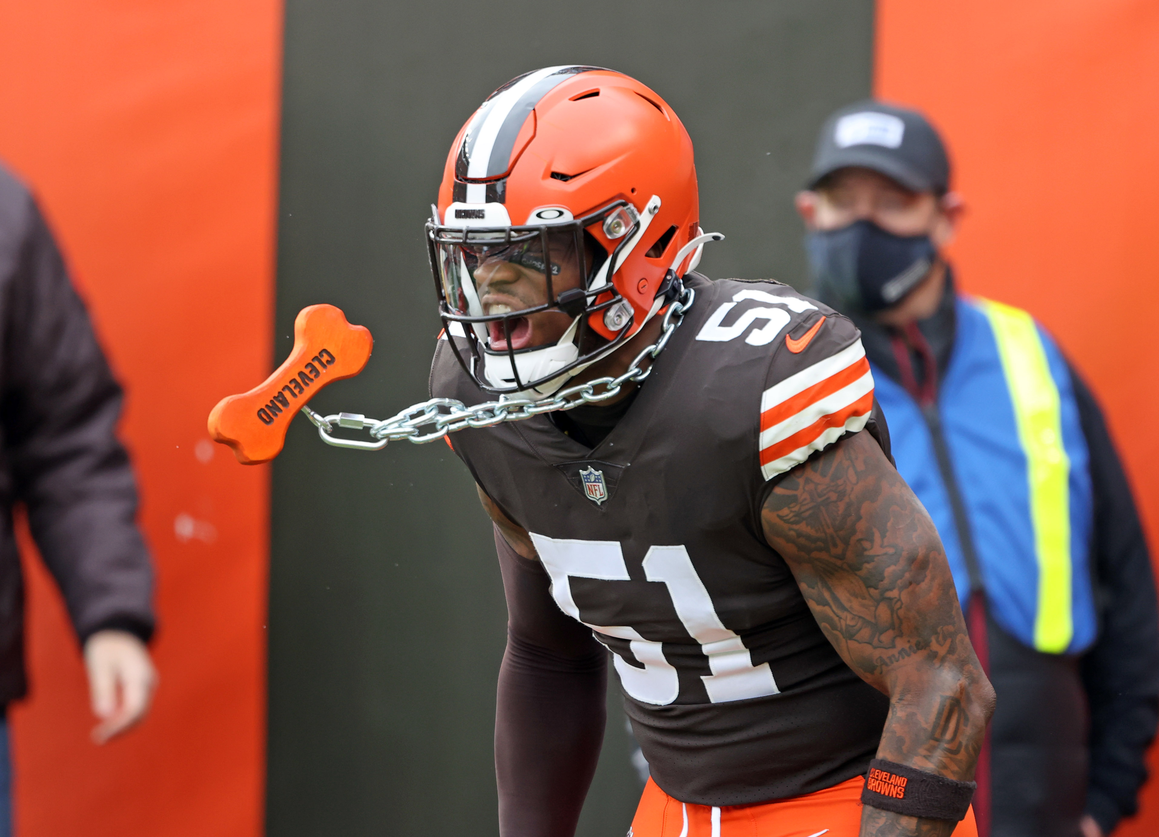 Browns lose CB Ward for Steelers game after positive test