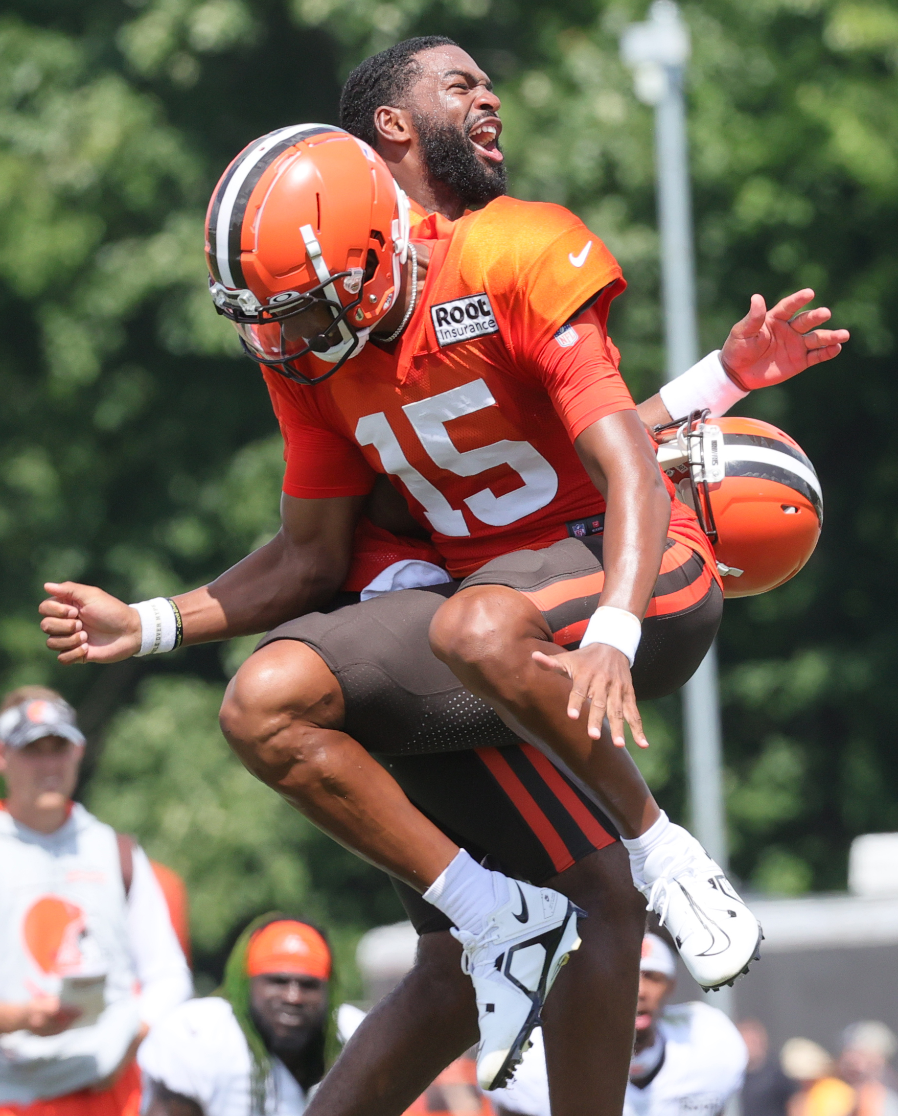 Deshaun Watson shines in first Browns minicamp practice with full team on  hand