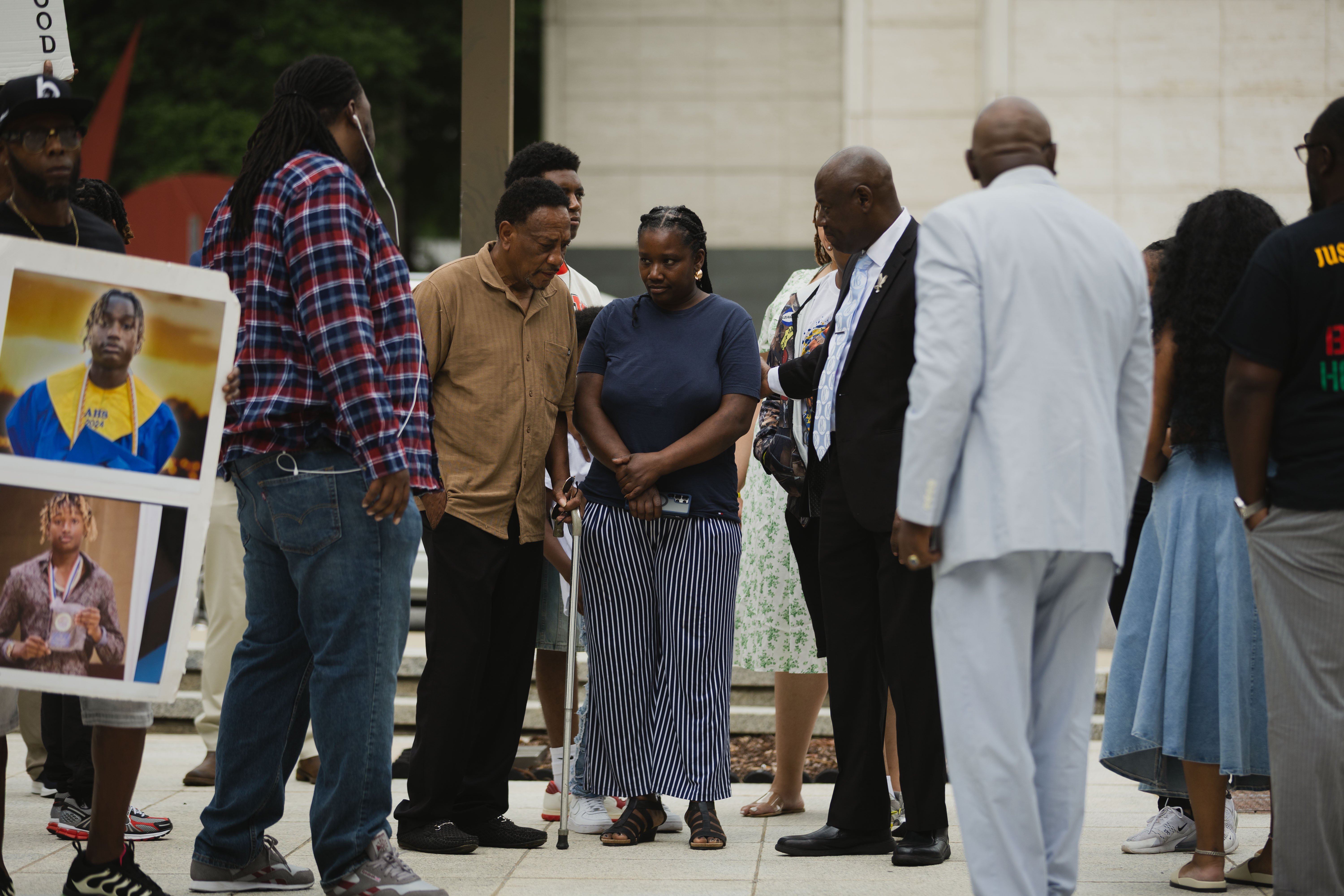 Family of Jabari Peoples hold press conference after viewing body cam