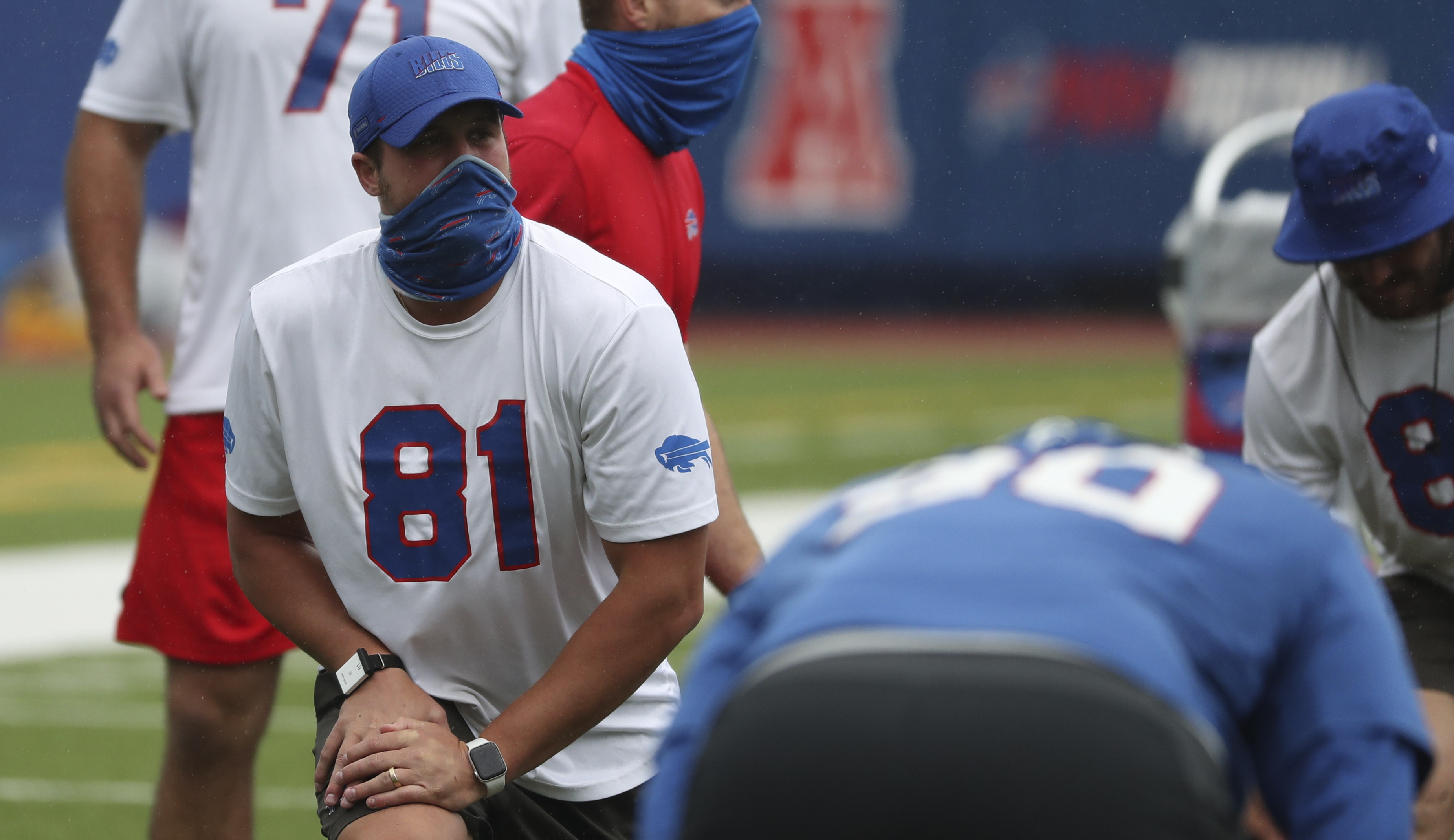 Bills' Dawson Knox tests positive for Covid-19; team makes multiple roster  moves 