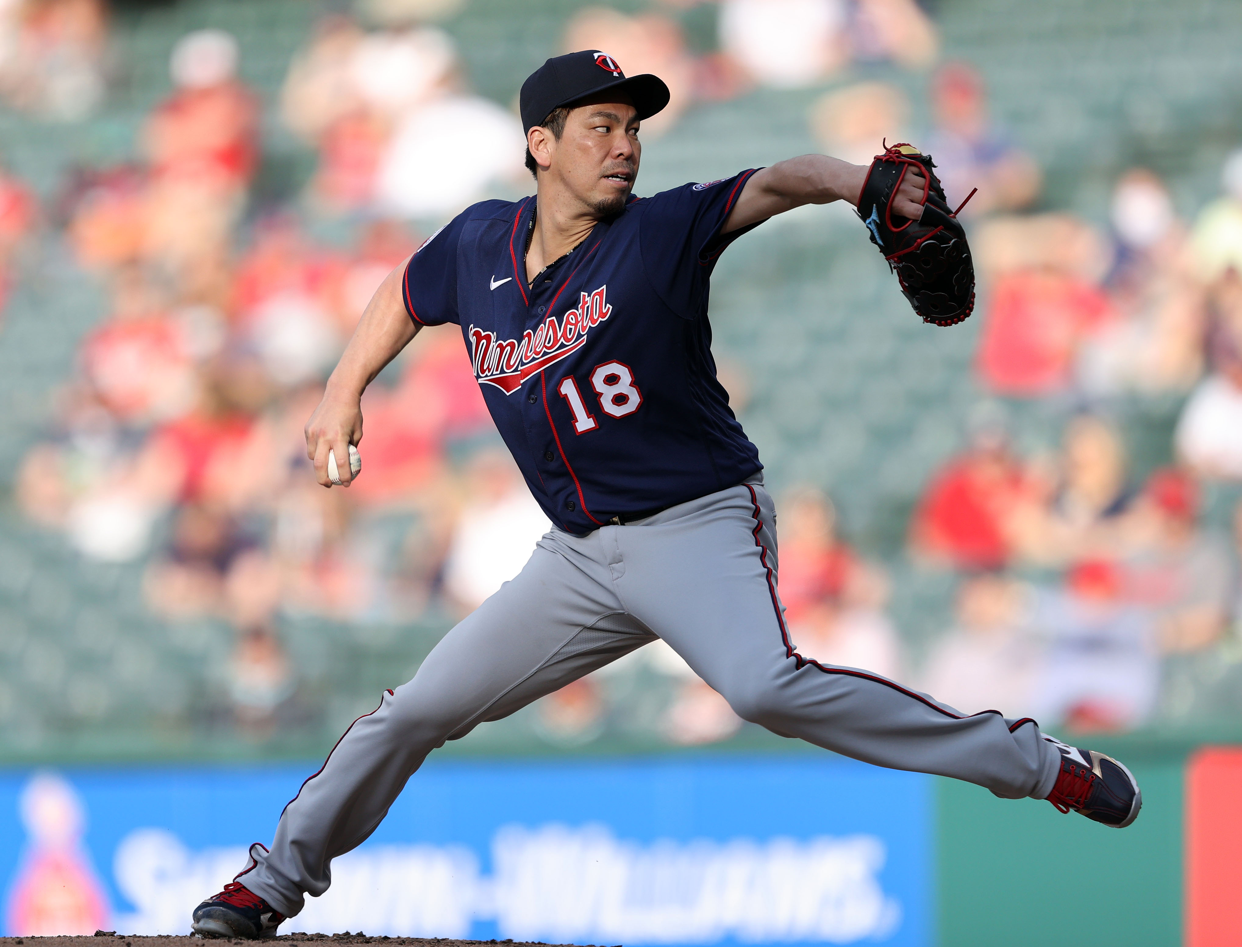 Kenta Maeda will want to start often for Twins to increase his salary