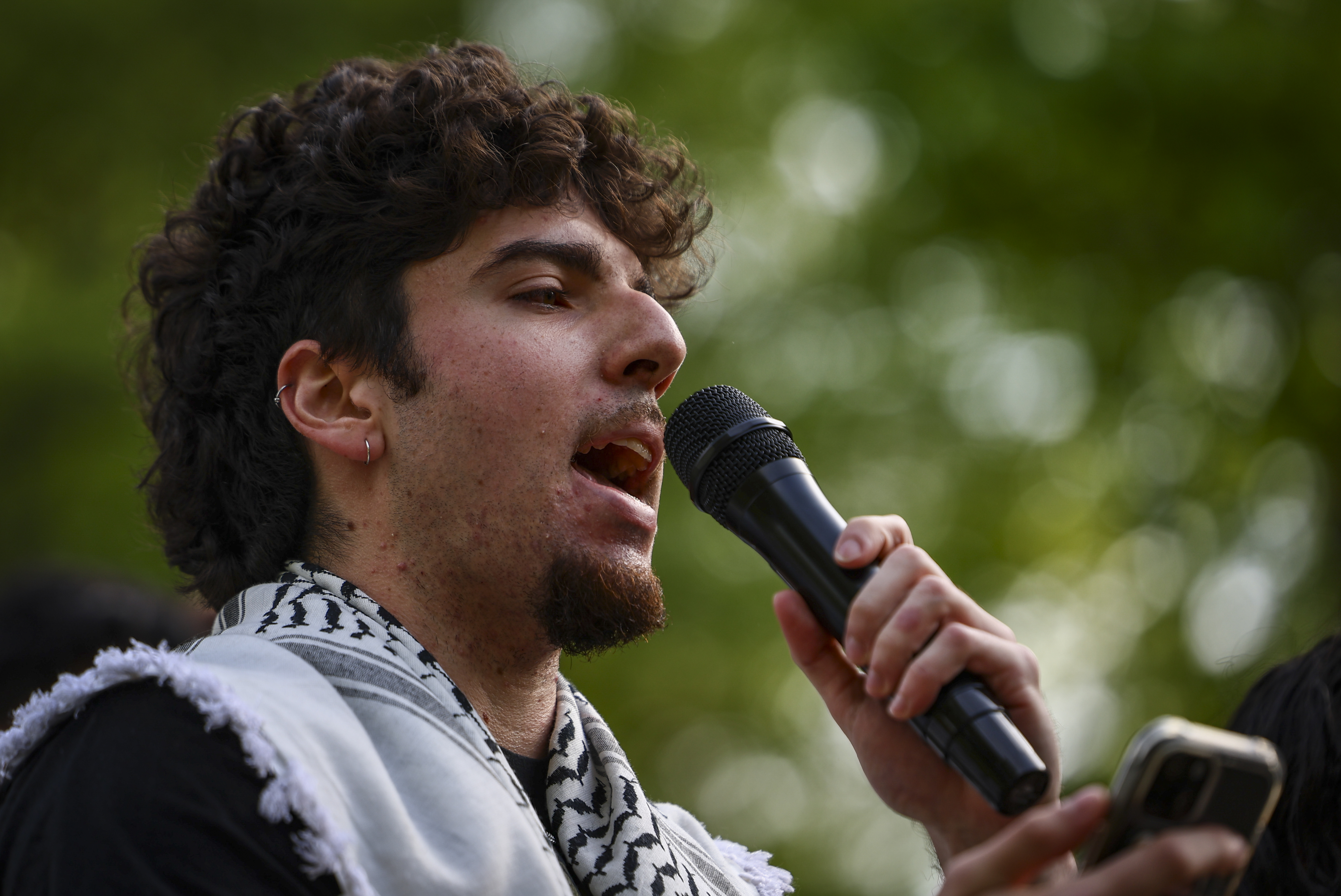 Students at Lehigh University show support for Palestine ...