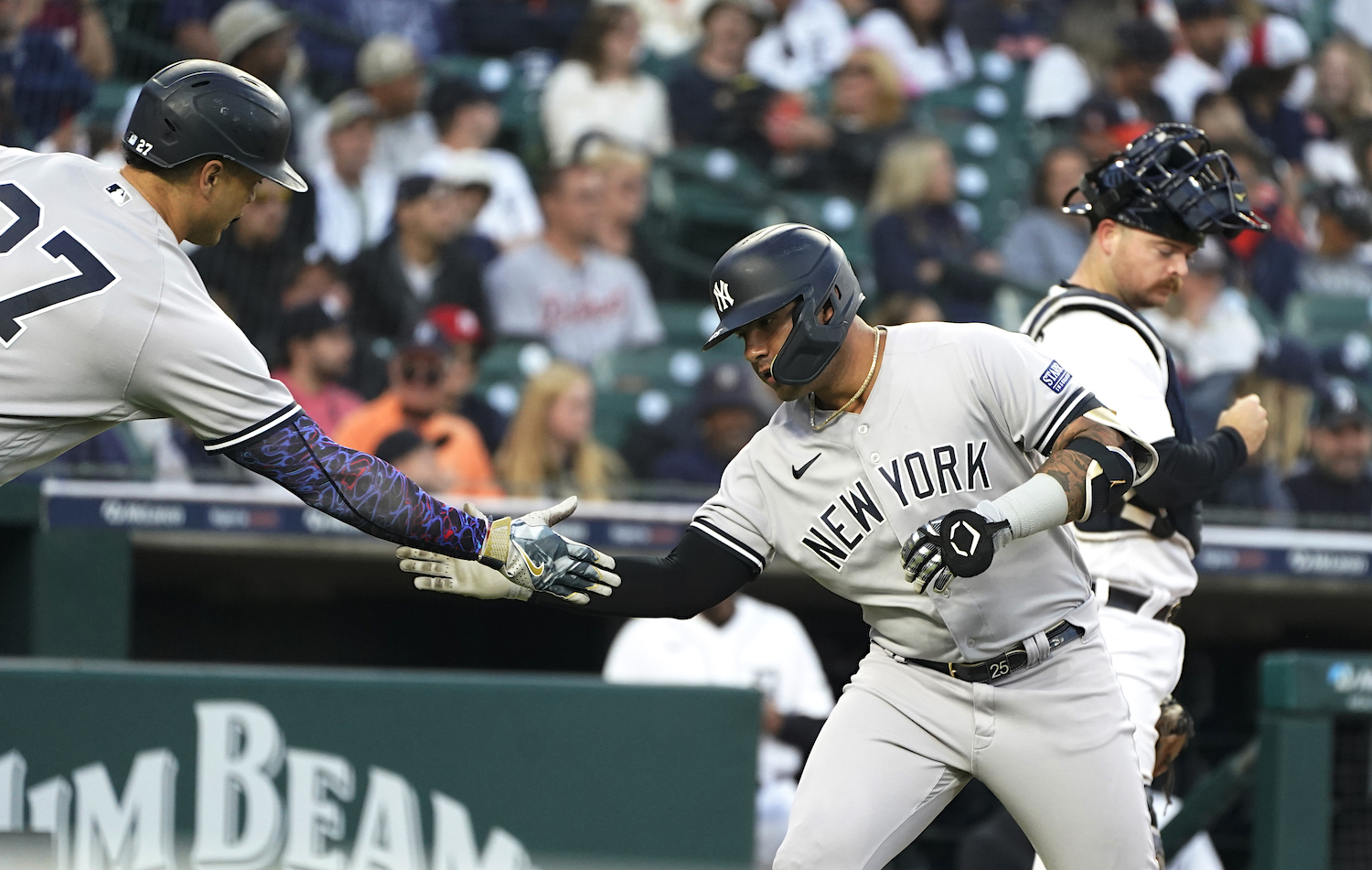 Yankees' Gleyber Torres says video board reaction not directed at