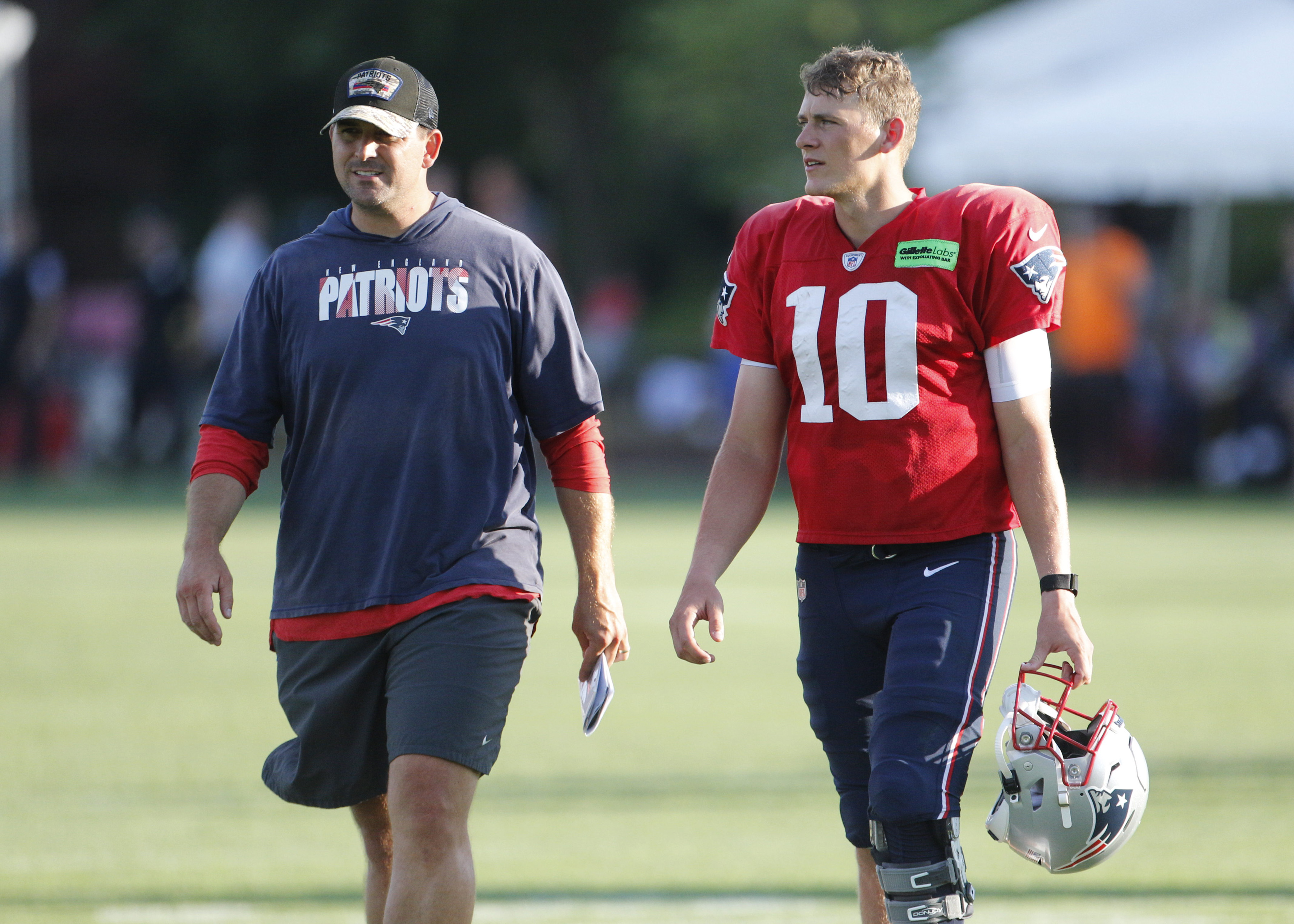 Mac Jones sits out Patriots preseason opener against Giants