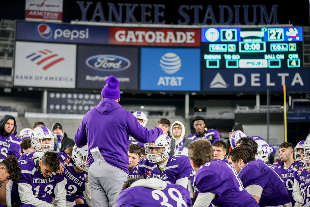 PSAL, CHSFL postpone all football games today because of rain 