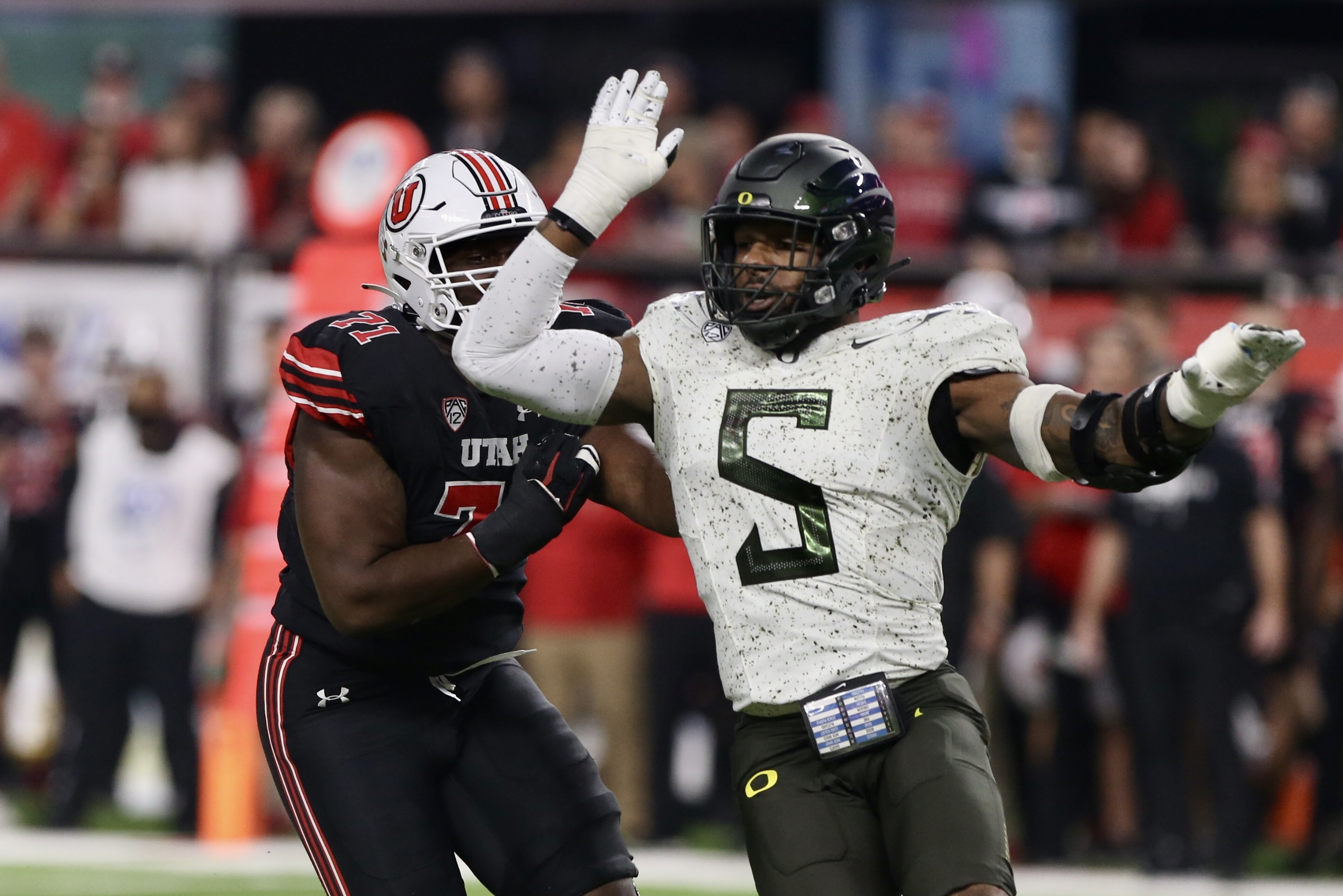 Oregon DE Kayvon Thibodeaux tries to dispel questions about work ethic