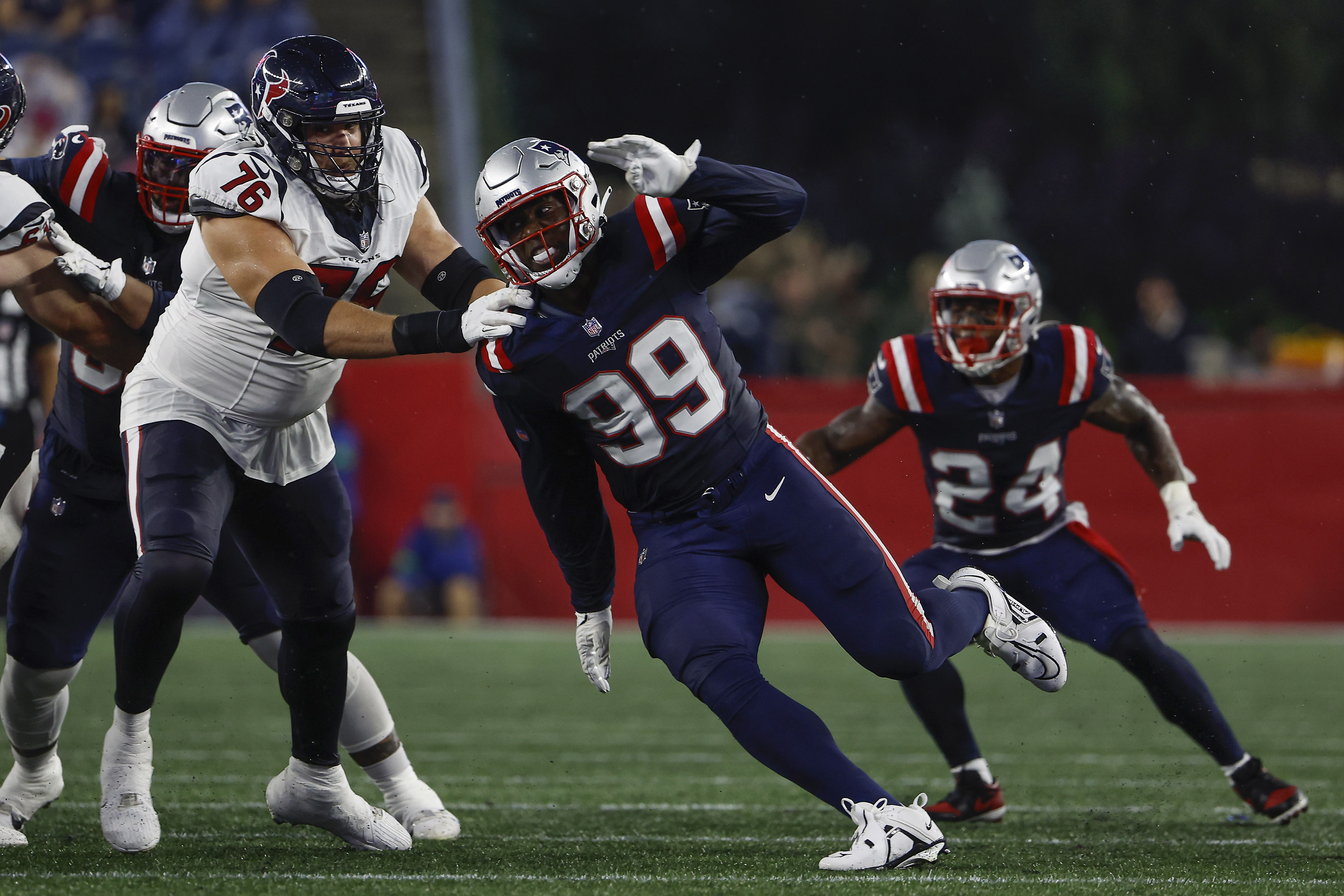 Patriots edge rusher Matt Judon to have surgery on torn biceps, AP source  says