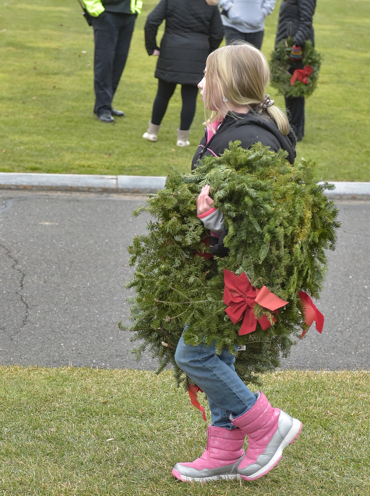 Wreaths Across America at Veterans Memorial Cemetery in Agawam ...