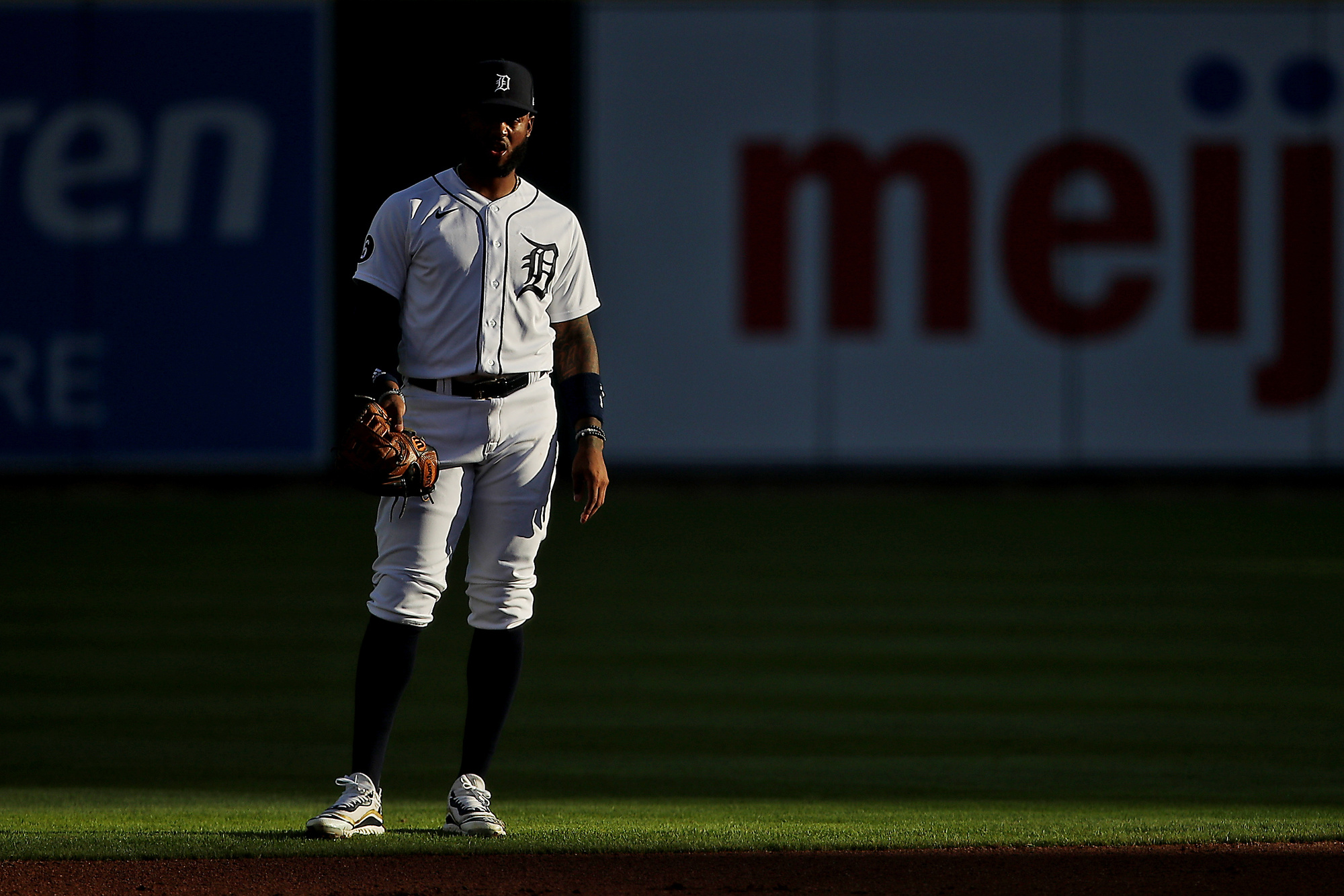 White Sox honor Miguel Cabrera, who reminds them how much he has