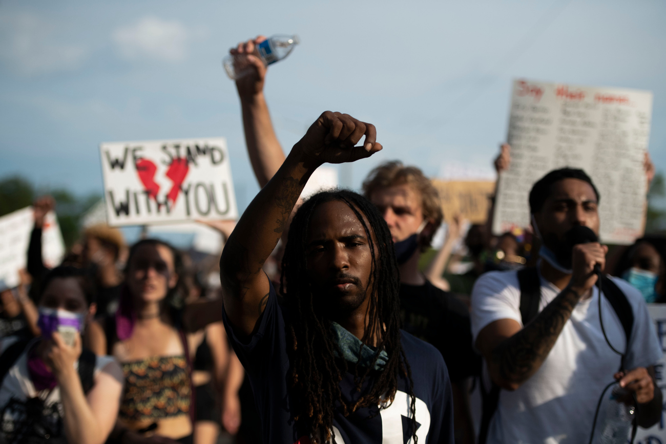 Detroit protesters march to site where 1967 riot began in eighth day of ...