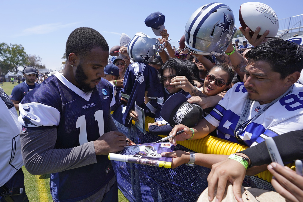 Micah Parsons Signs Rookie Contract With Dallas Cowboys