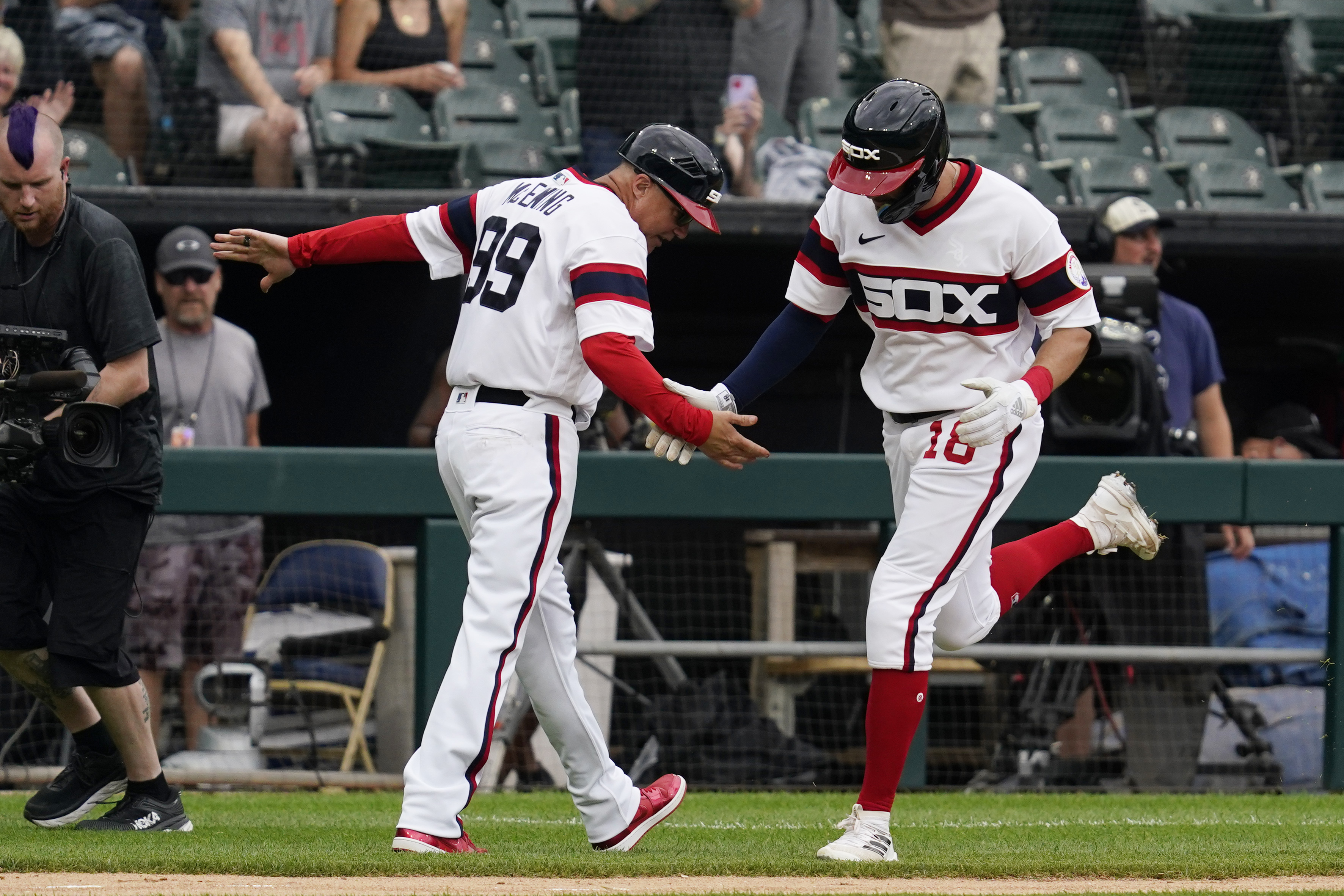 Shane Bieber wins again; Guardians sweep White Sox – News-Herald