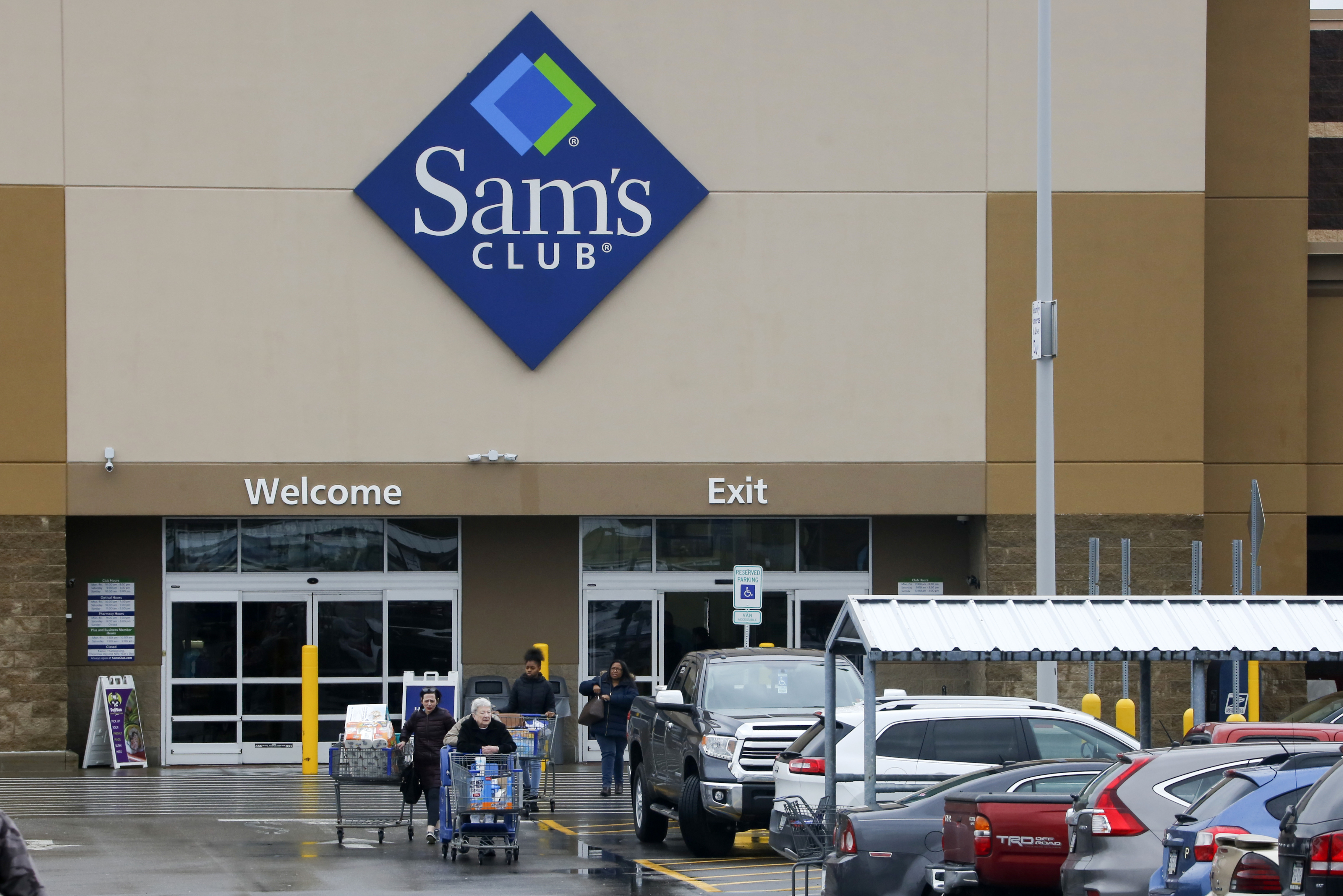 Sam's Club offering $8 memberships 