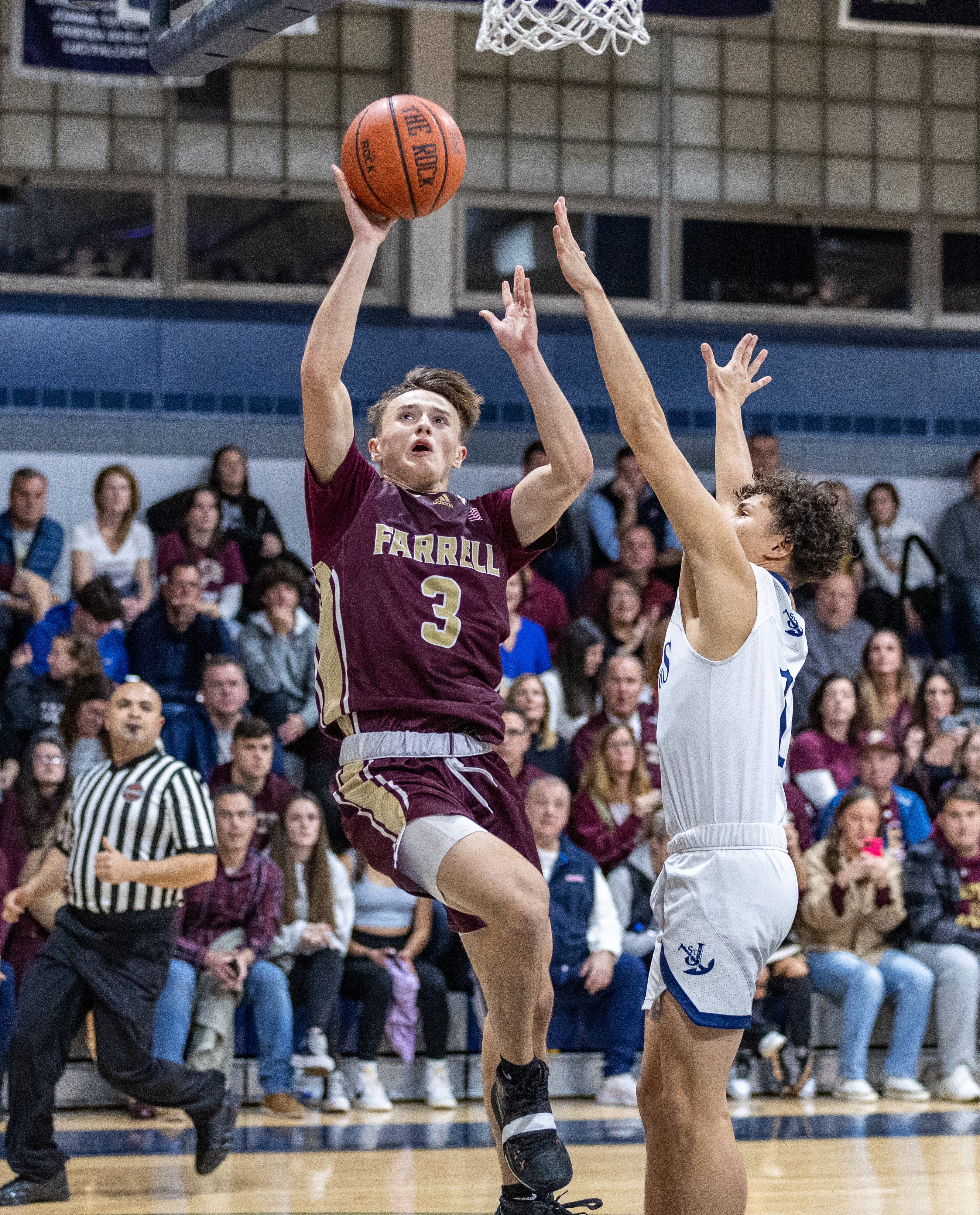 HS boys' hoops roundup: Sea, Farrell each split during holiday tournament  games south of NYC 