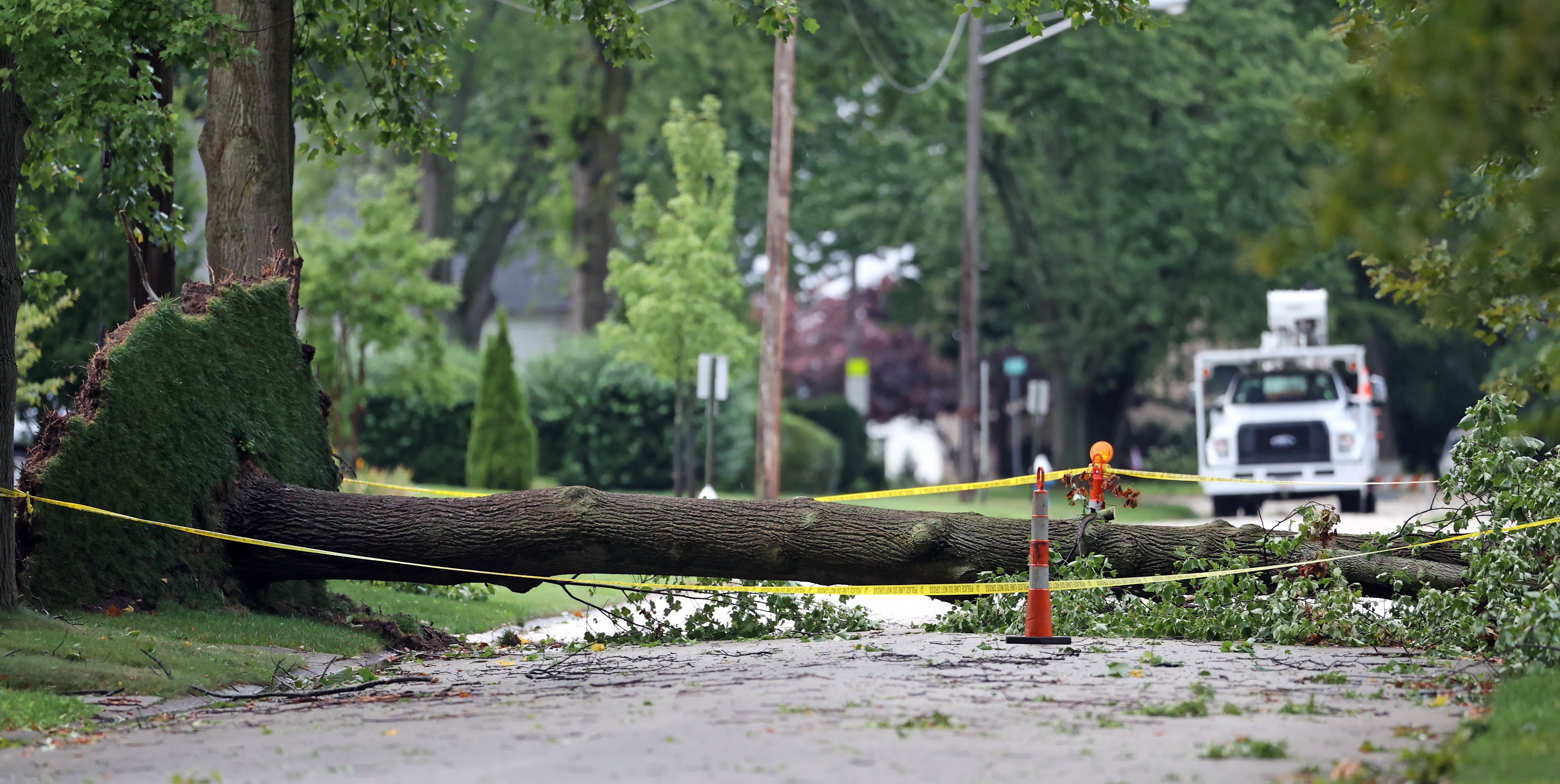 Storm cleanup begins after damaging winds hit Northeast Ohio, August 6 ...