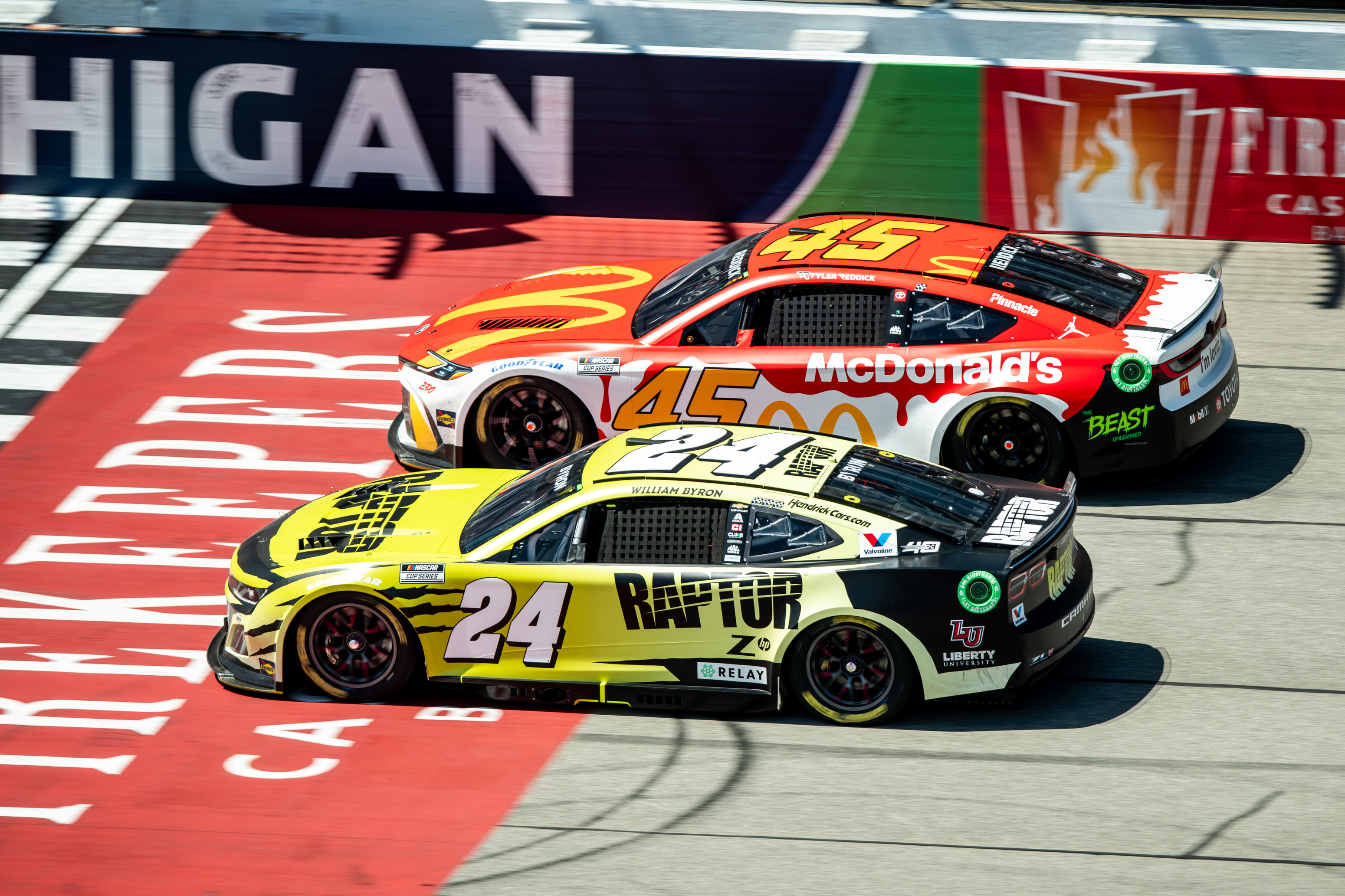 FireKeepers Casino 400: Day two starts at lap 51 - mlive.com