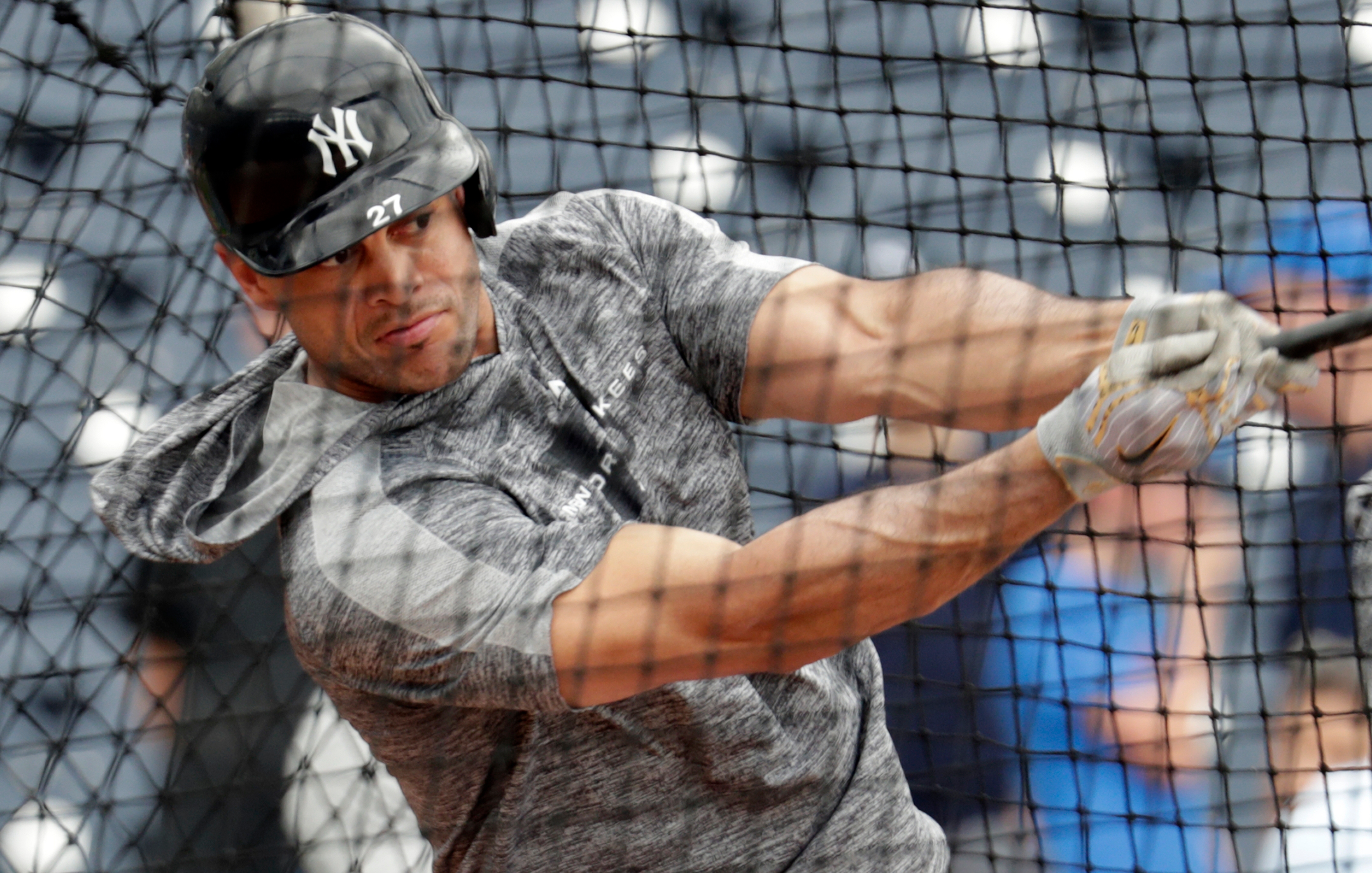 Yankees slugger Giancarlo Stanton (calf) might miss start of