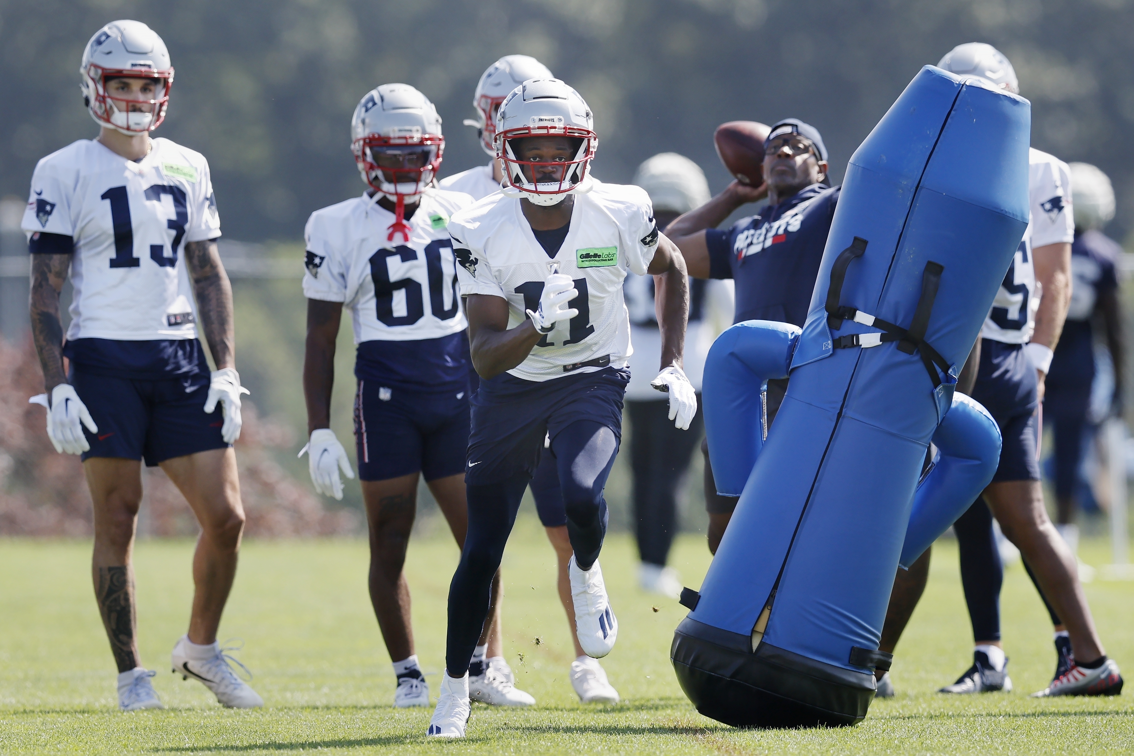 Patriots place Tyquan Thornton on injured reserve, name 15 to practice  squad, including Bailey Zappe and Malik Cunningham - The Boston Globe