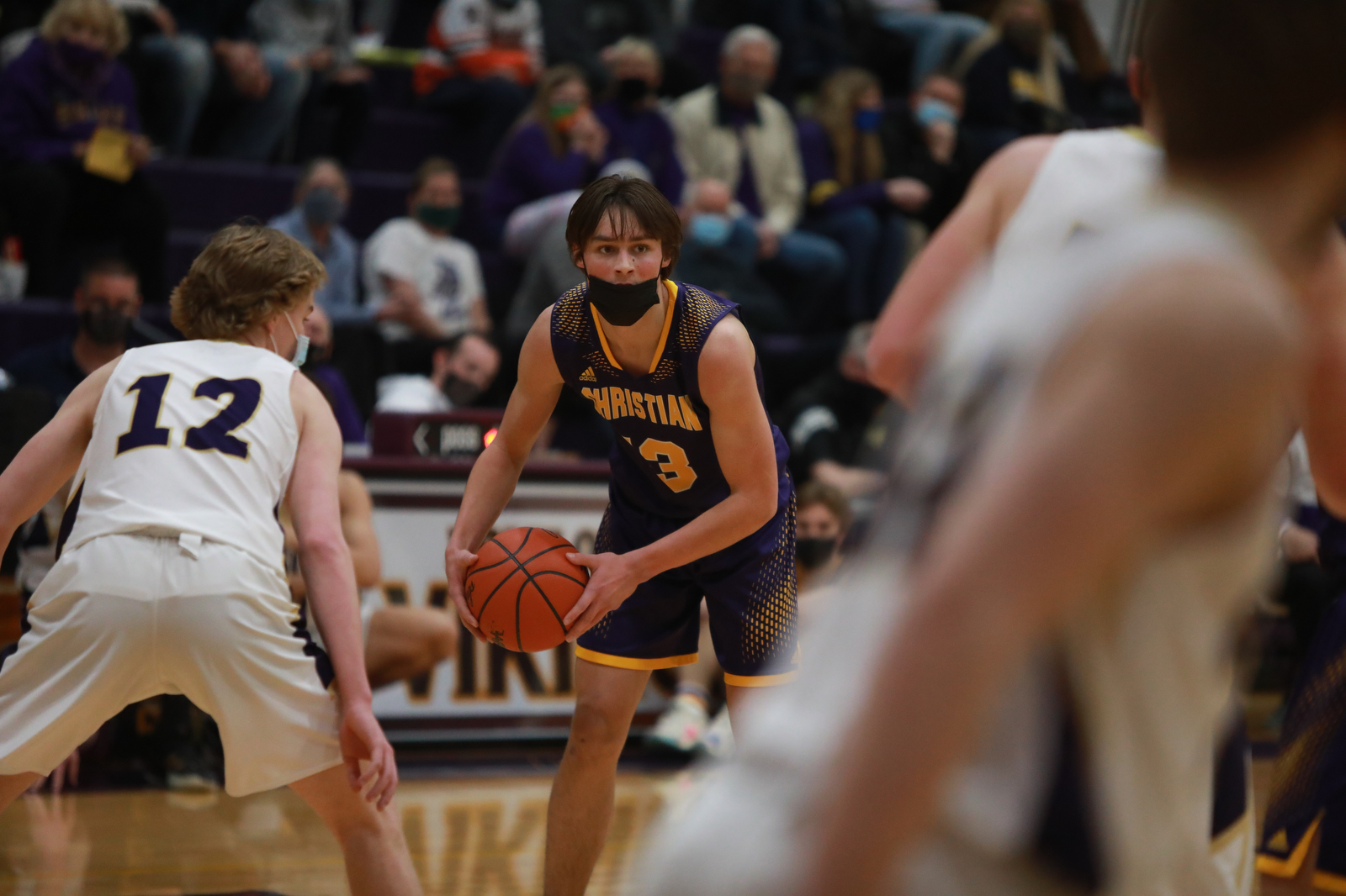 Schoolcraft defeats Kalamazoo Christian to win the division 3 regional